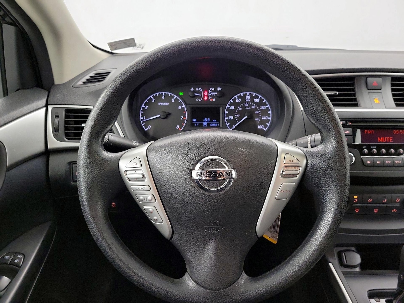 2016 Nissan Sentra S - Photo 11