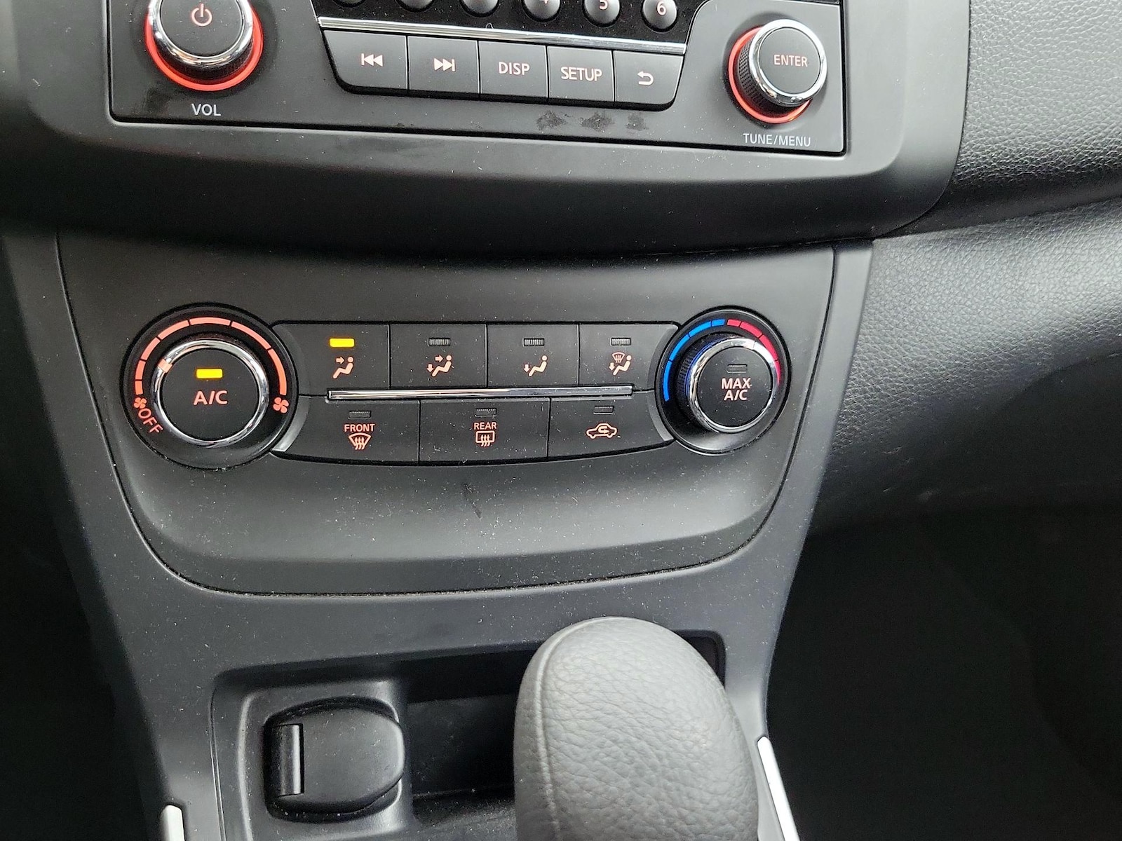 2016 Nissan Sentra S - Photo 16