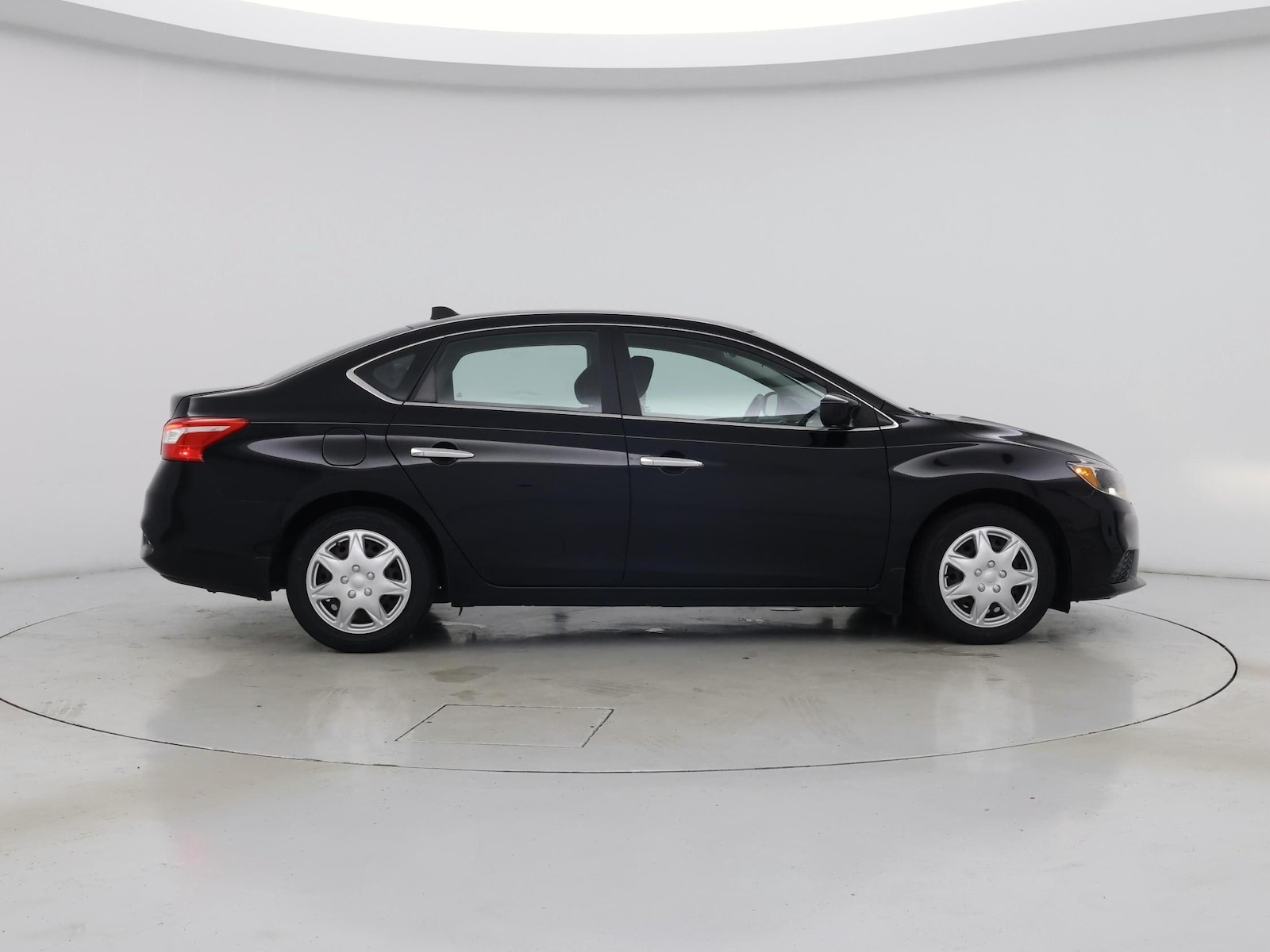 2016 Nissan Sentra S - Photo 8