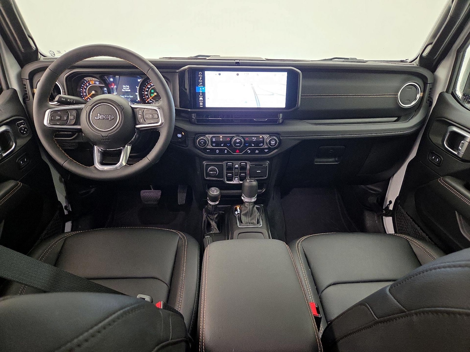 2024 Jeep Wrangler 4-Door Sahara - Photo 10