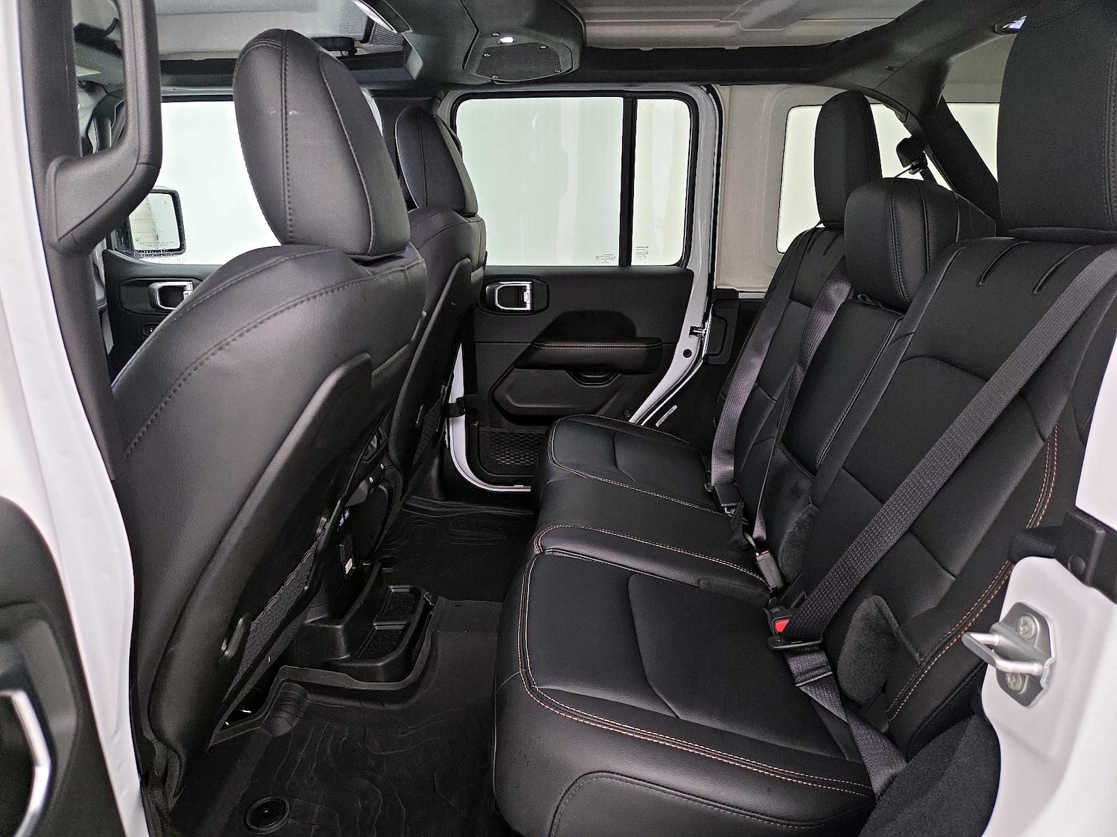 2024 Jeep Wrangler 4-Door Sahara - Photo 21