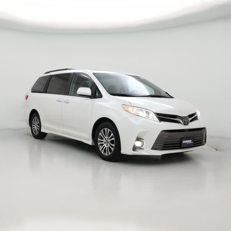 2020 Toyota Sienna XLE