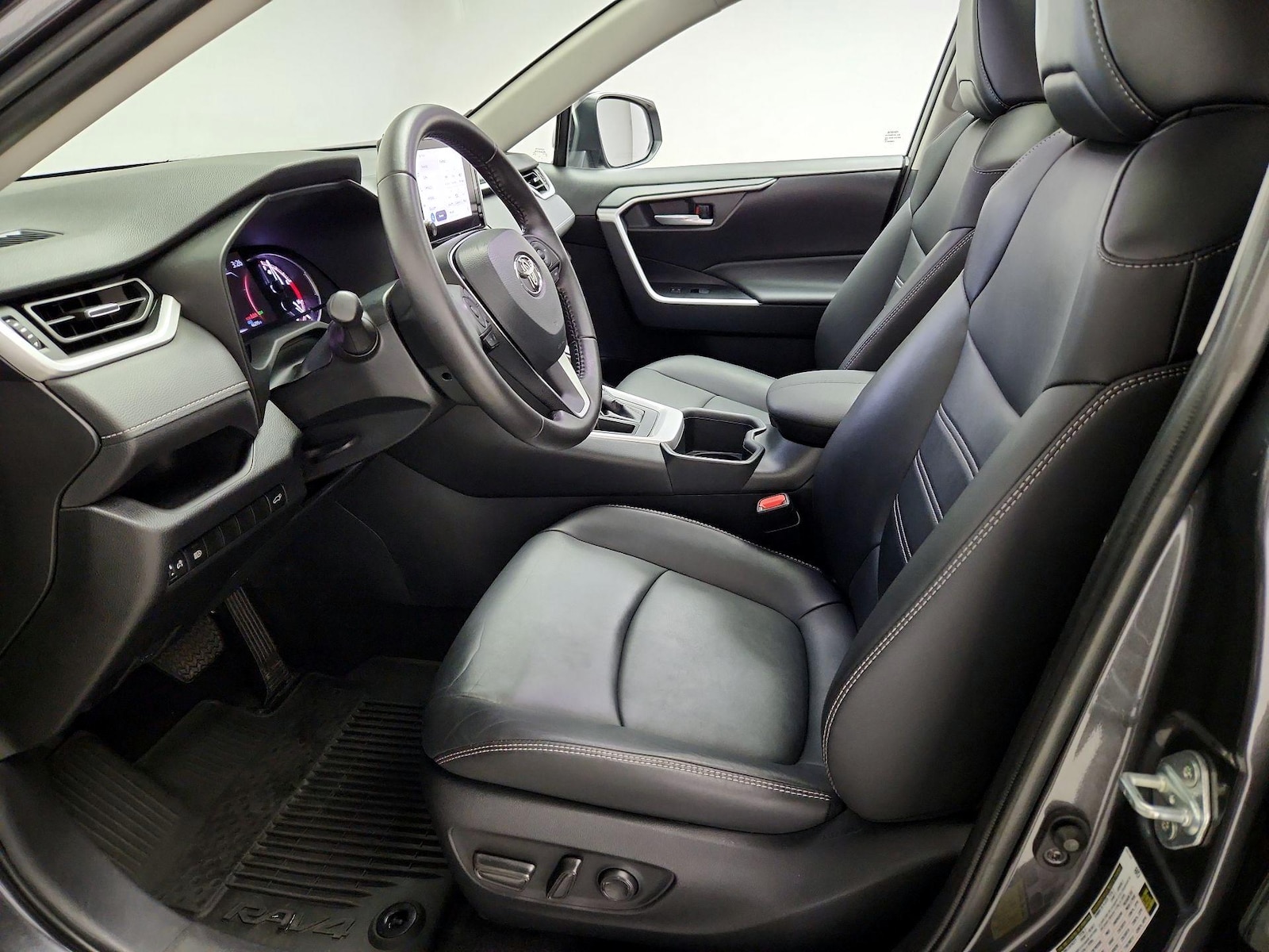 Power Seat(s) & Side Airbags