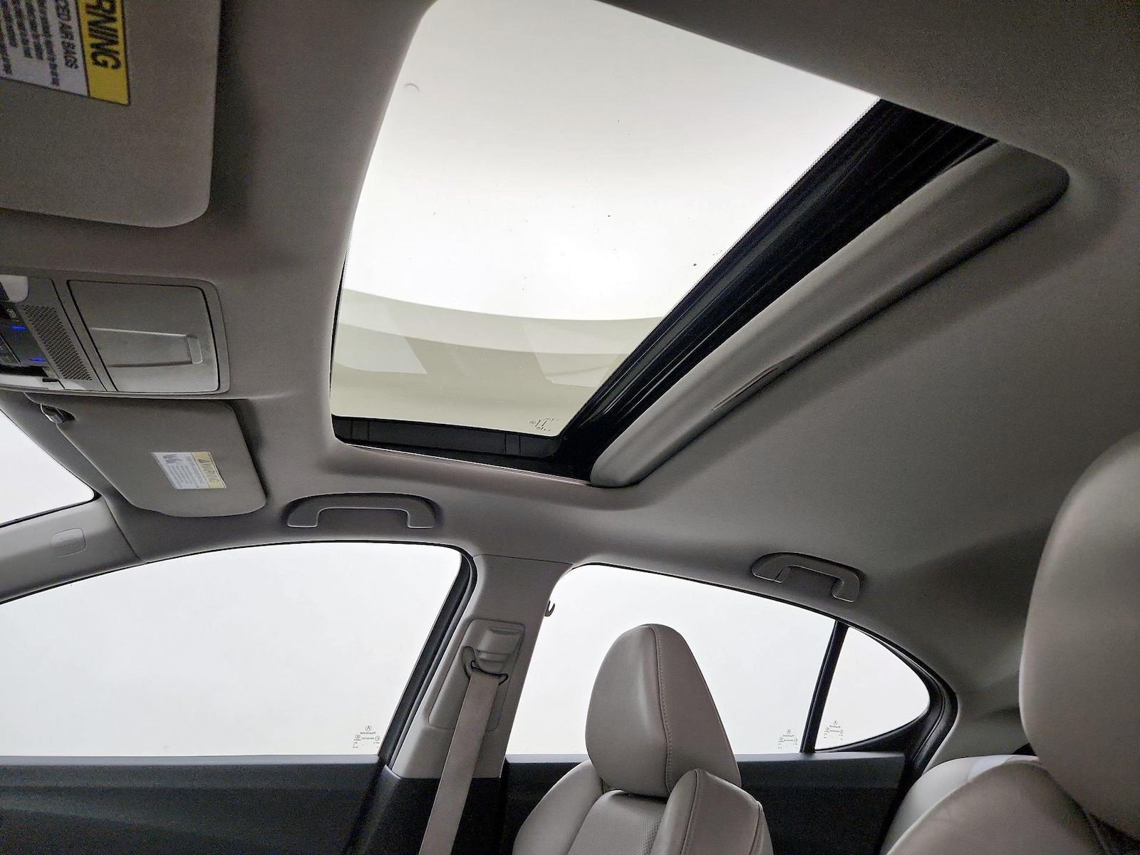 Sunroof(s) & Overhead Airbags