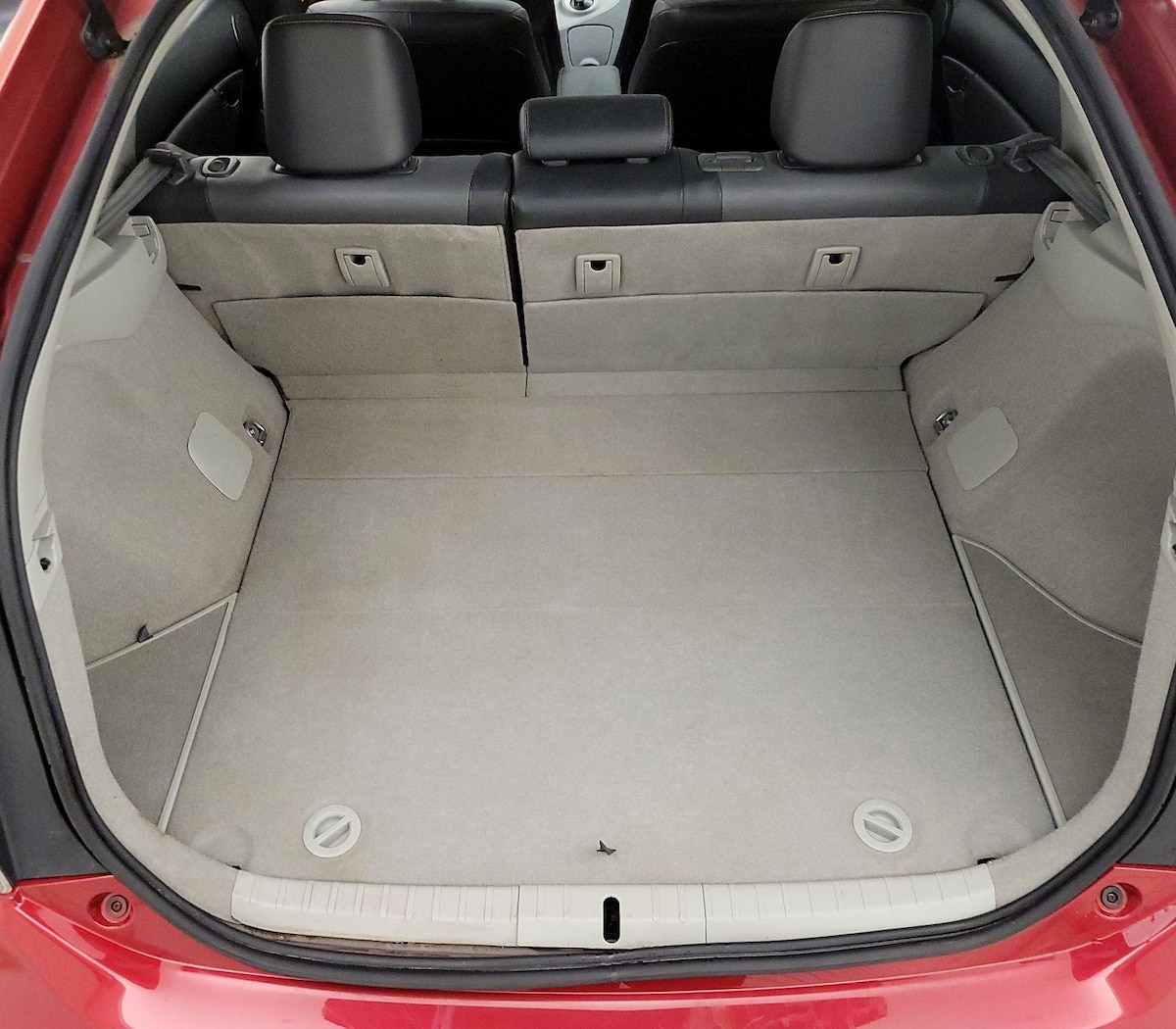 Trunk/Cargo (Seats Up)