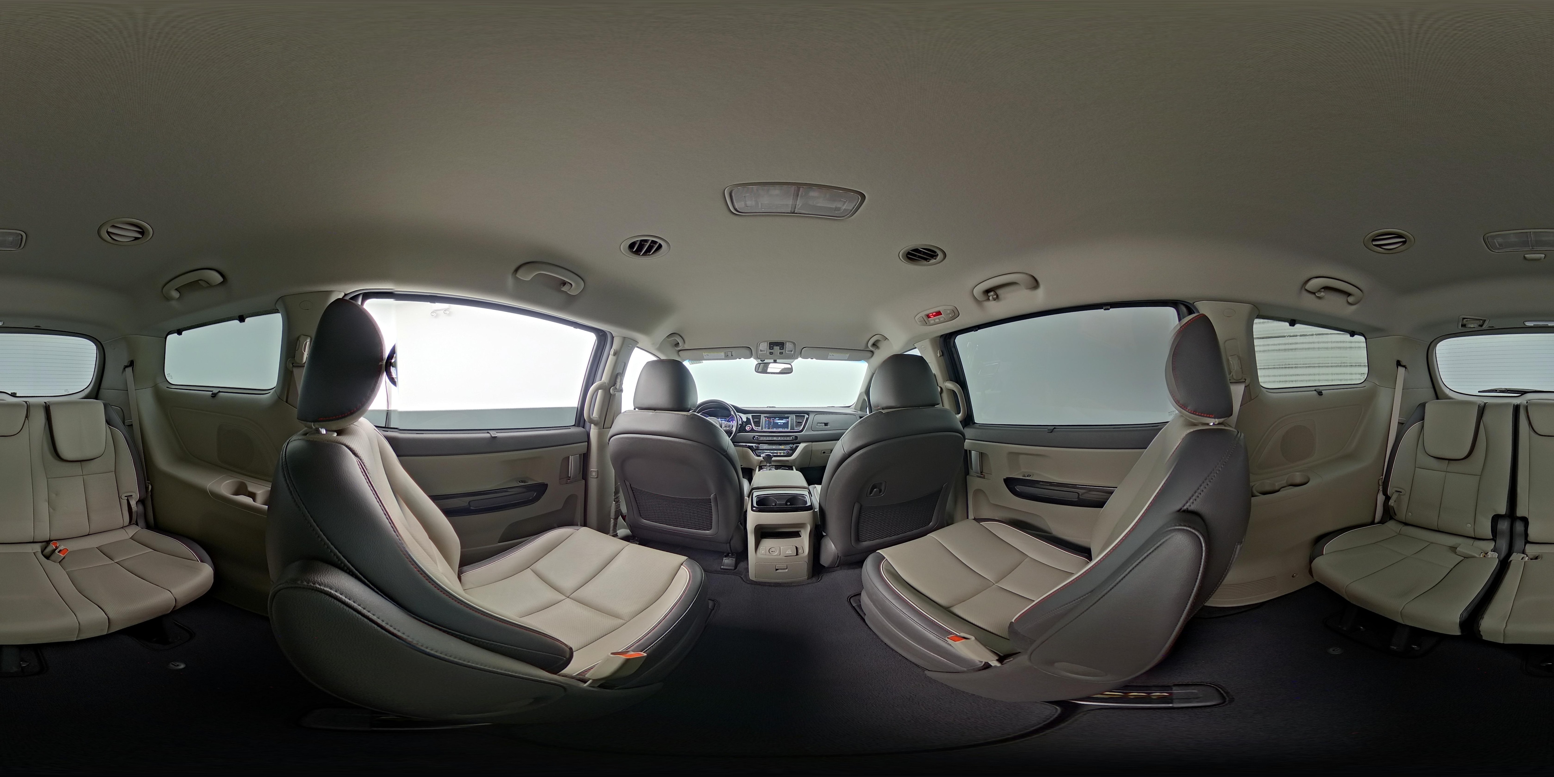 2015 Kia Sedona SX - Photo 28