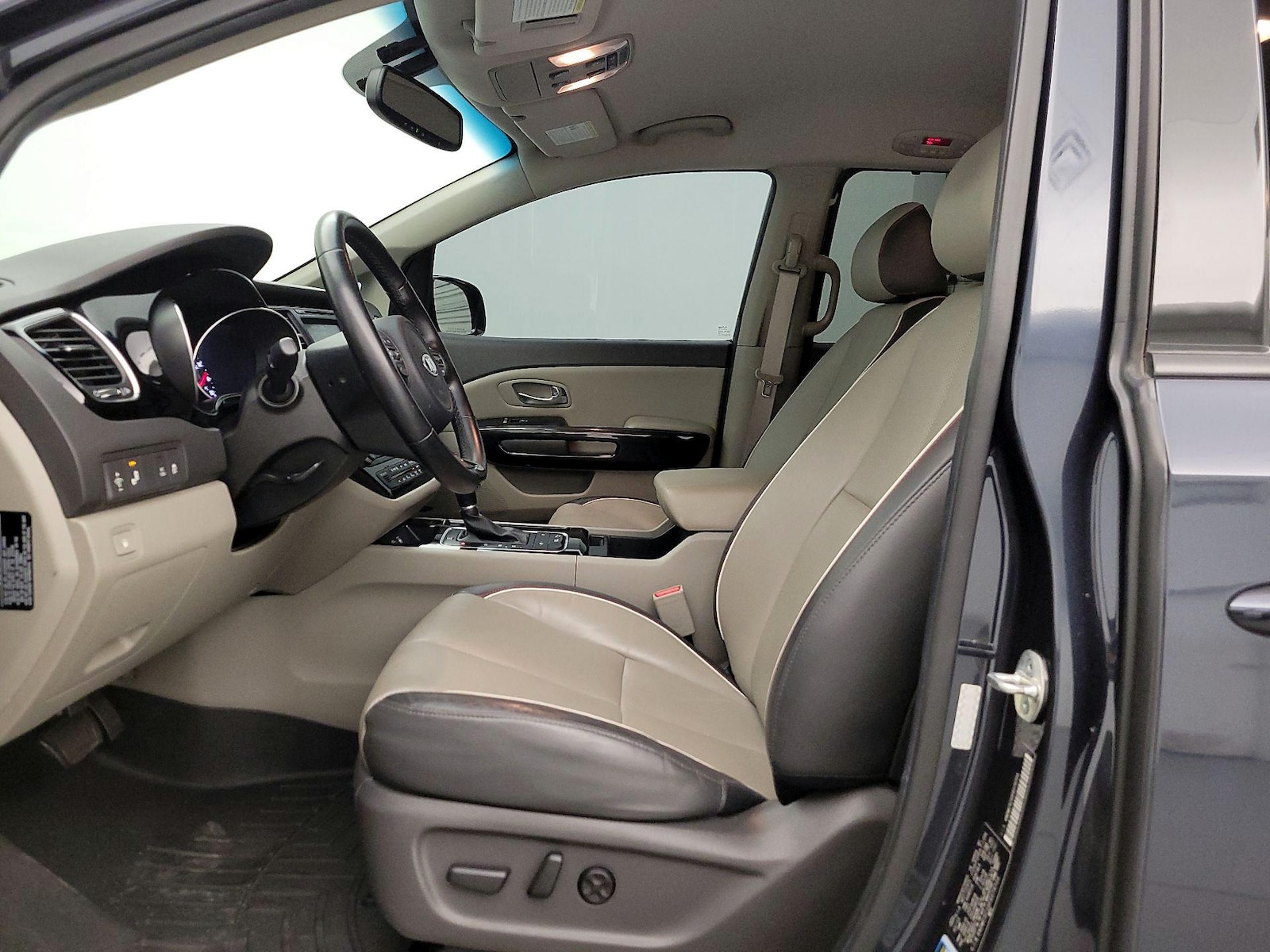 2015 Kia Sedona SX - Photo 12