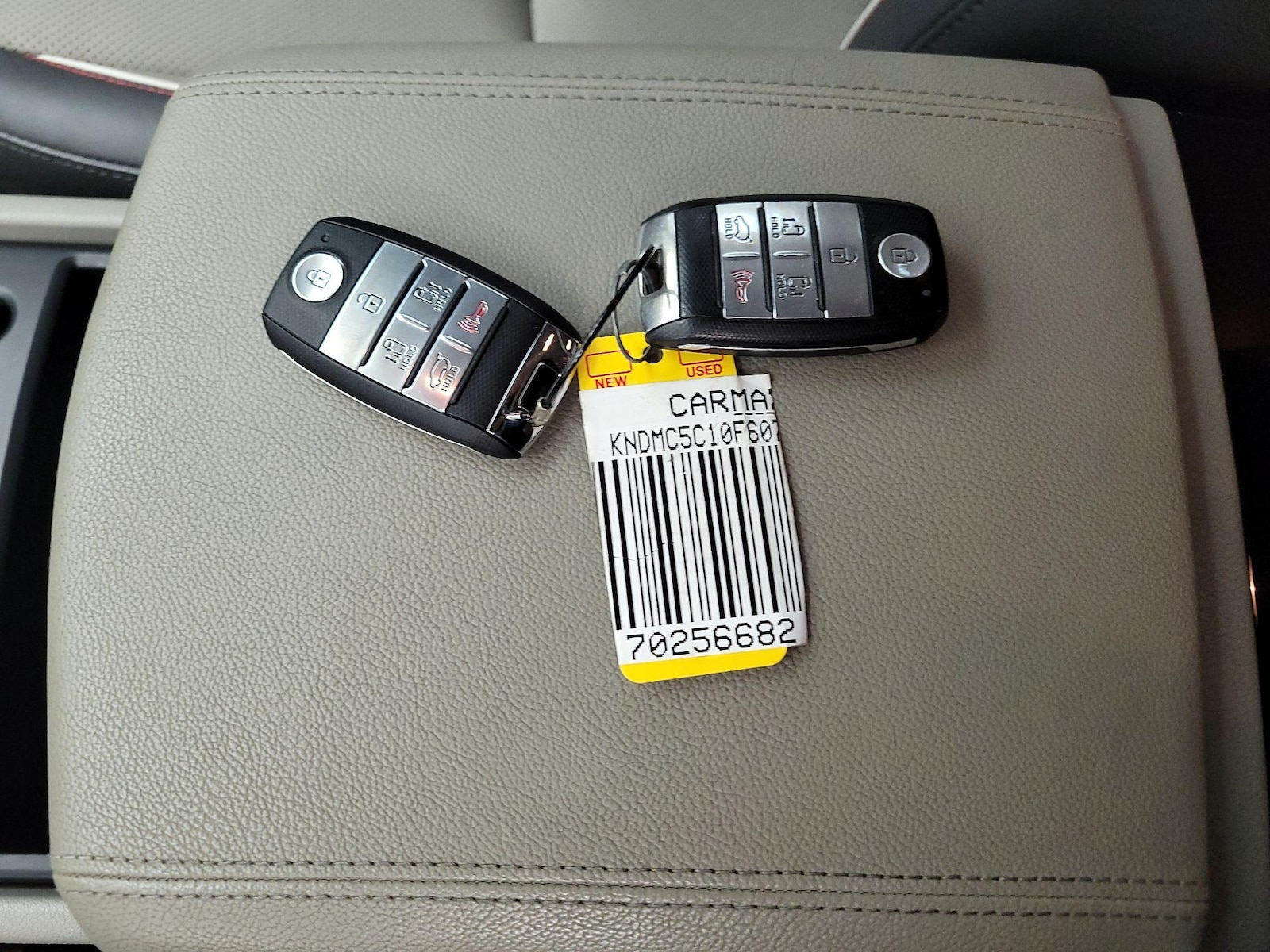 2015 Kia Sedona SX - Photo 26