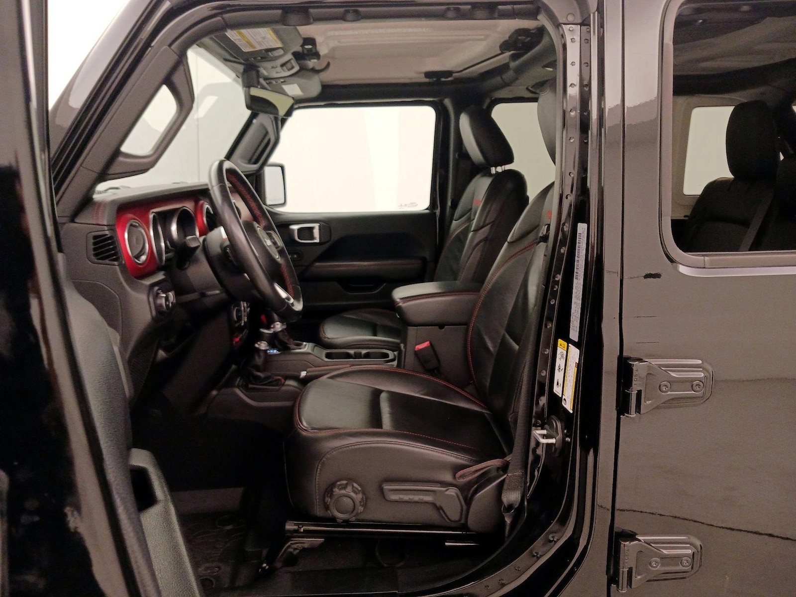 Leather Seats & Side Airbags