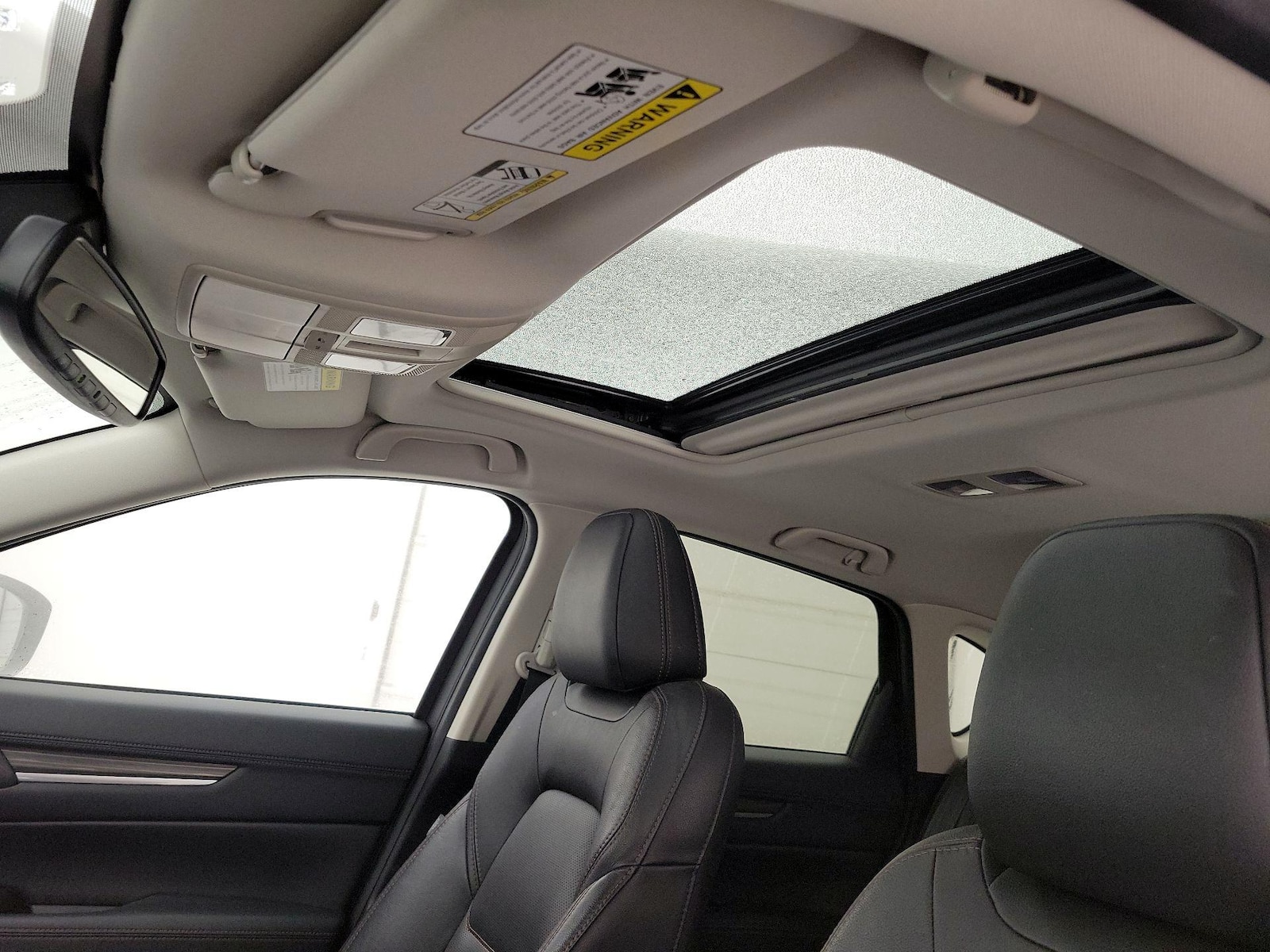Sunroof(s) & Overhead Airbags