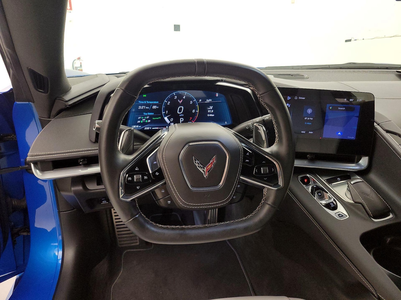 2025 Chevrolet Corvette 1LT - Photo 11