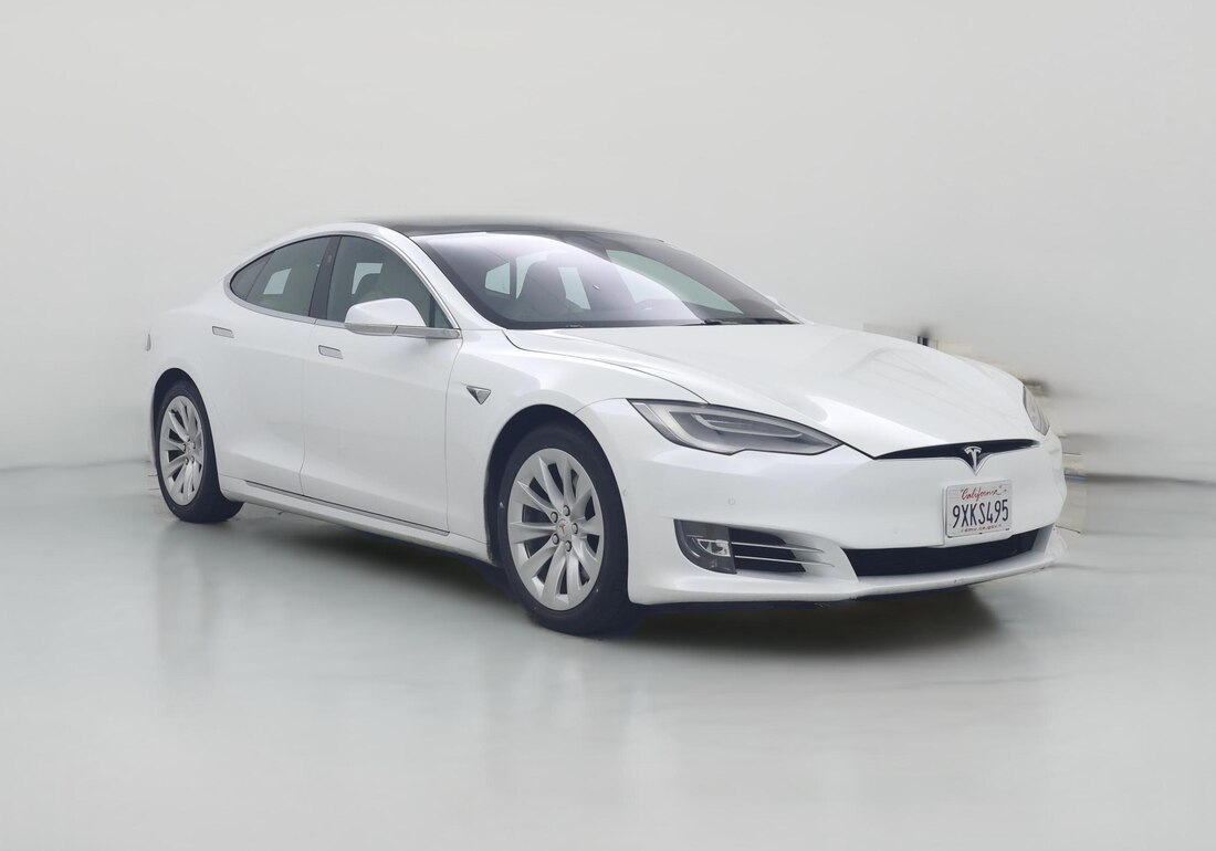 2019 Tesla Model S Long Range in White — CarMax photo