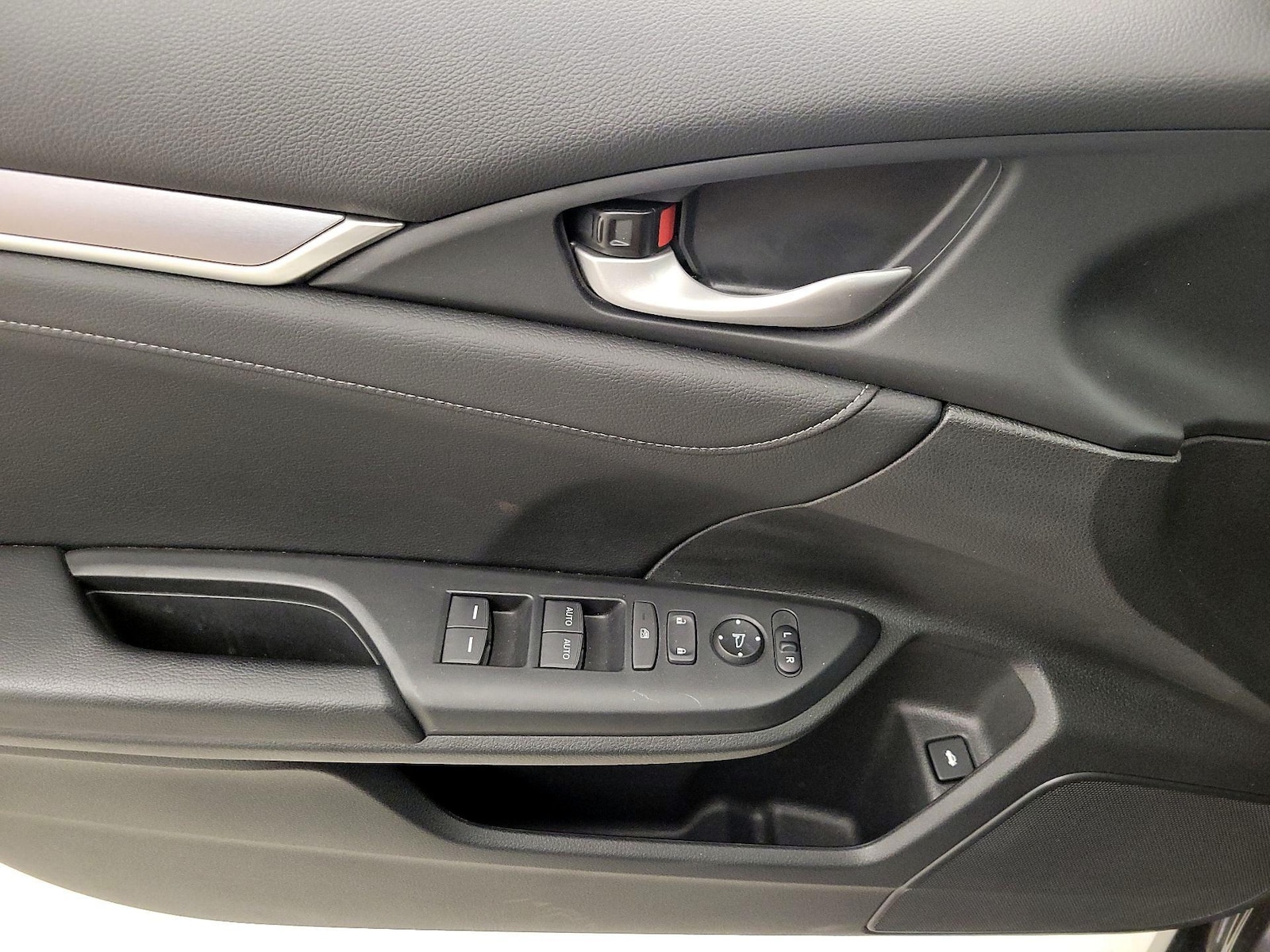 2018 Honda Civic EX-L - Photo 13