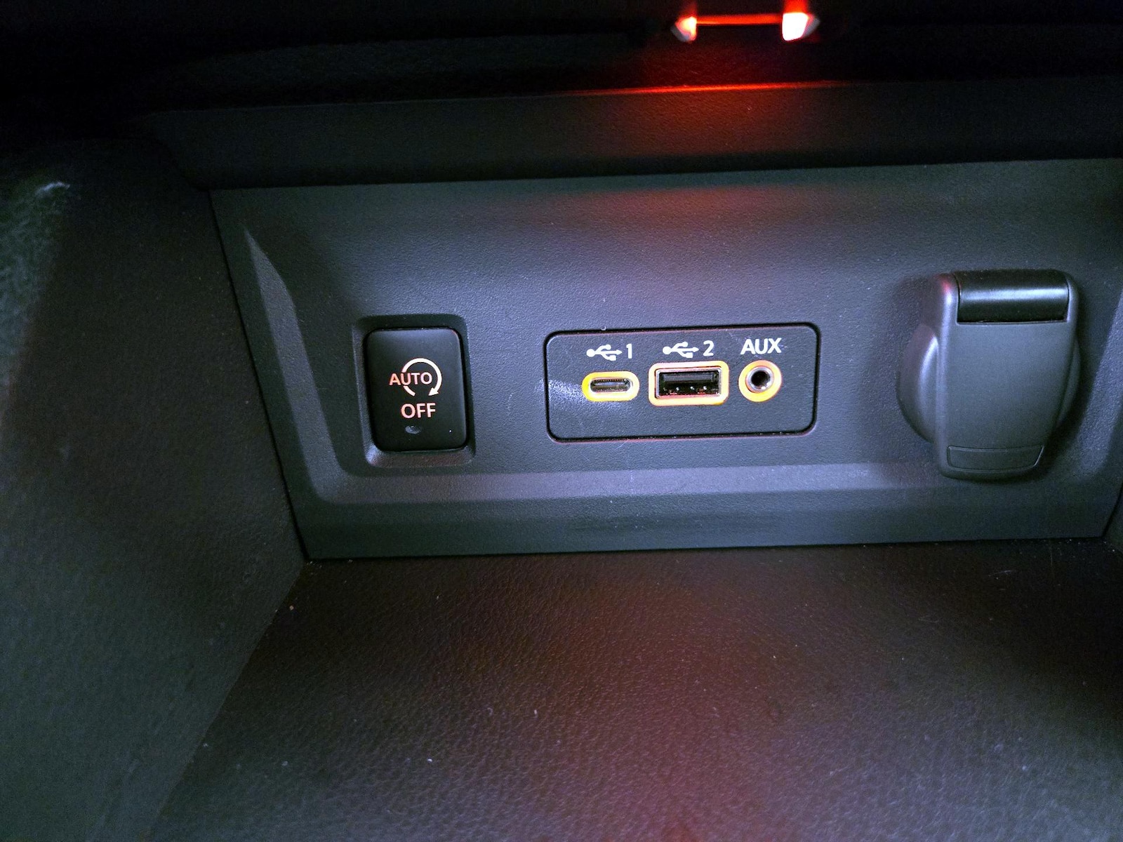2025 Nissan Sentra SV - Photo 19