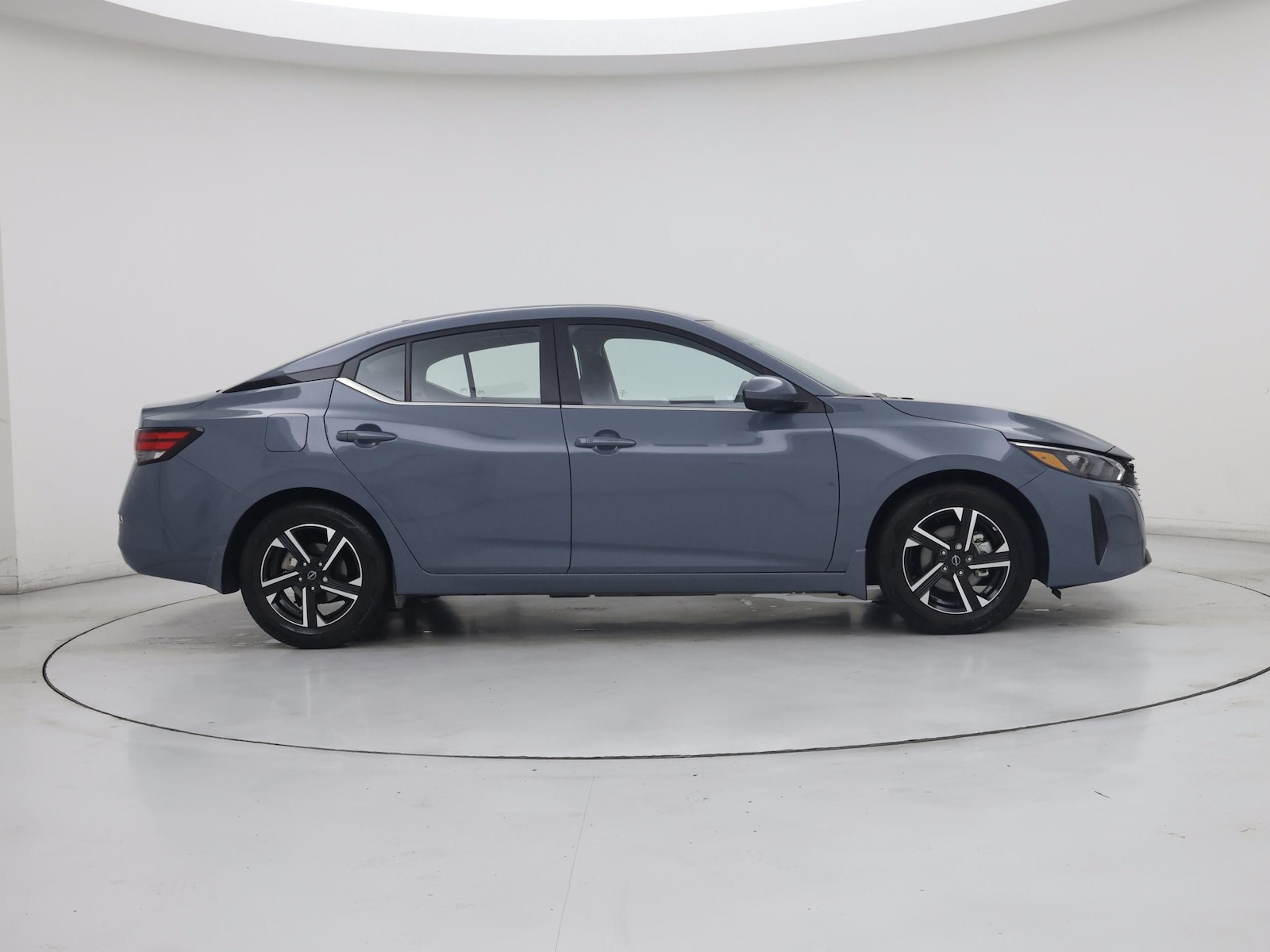 2025 Nissan Sentra SV - Photo 8