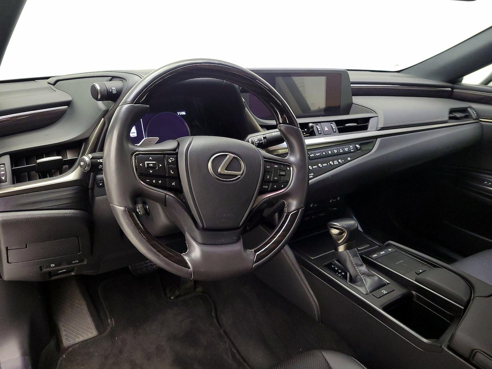 2021 Lexus ES 350 - Photo 10