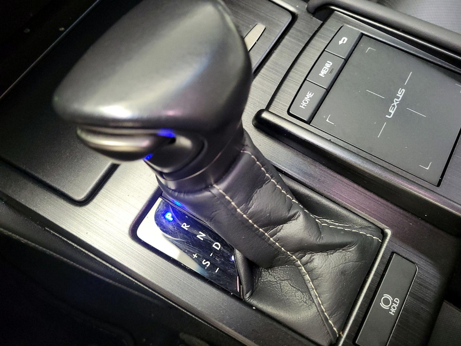 2021 Lexus ES 350 - Photo 18