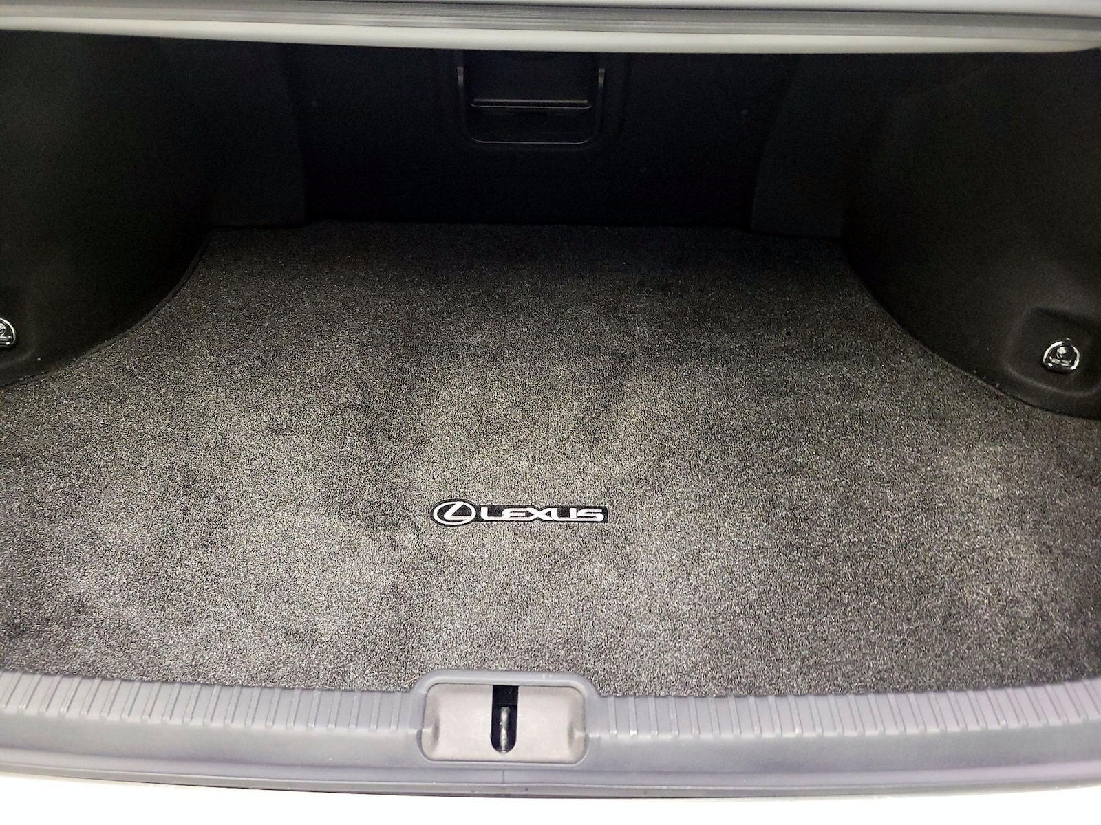 2021 Lexus ES 350 - Photo 22