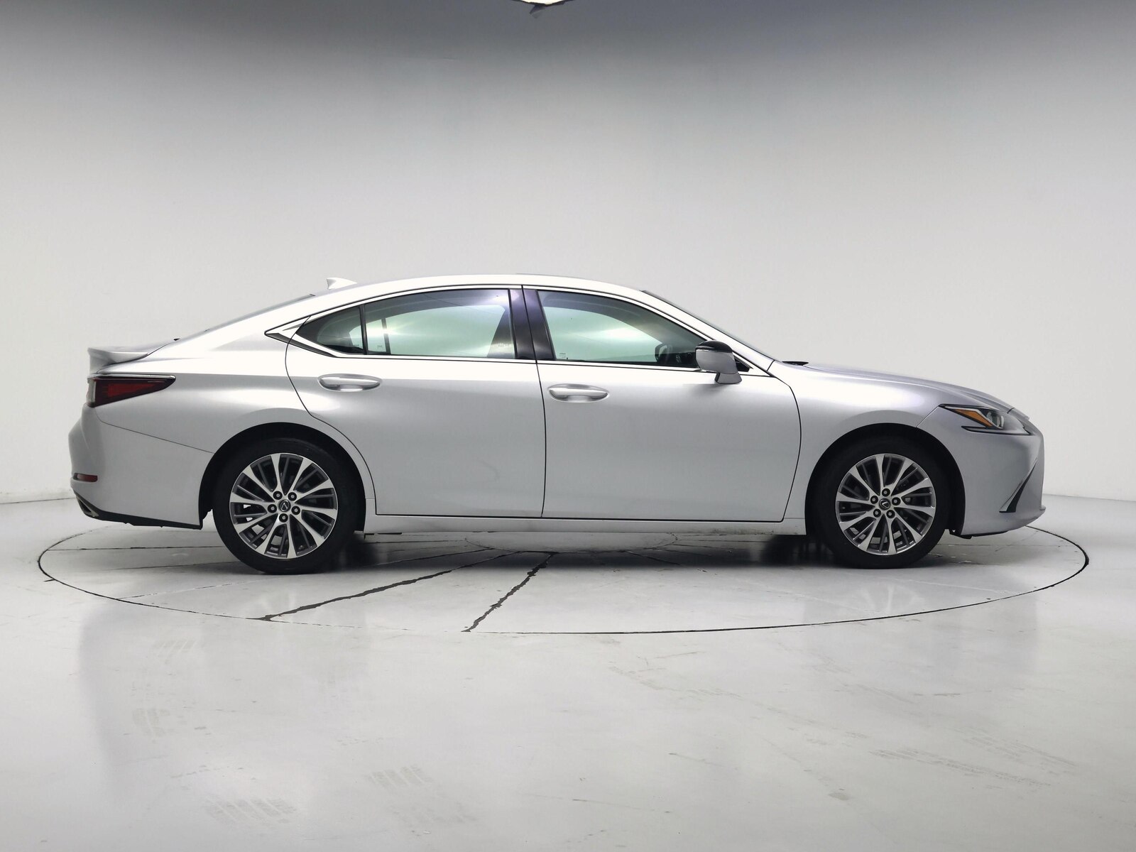 2021 Lexus ES 350 - Photo 8