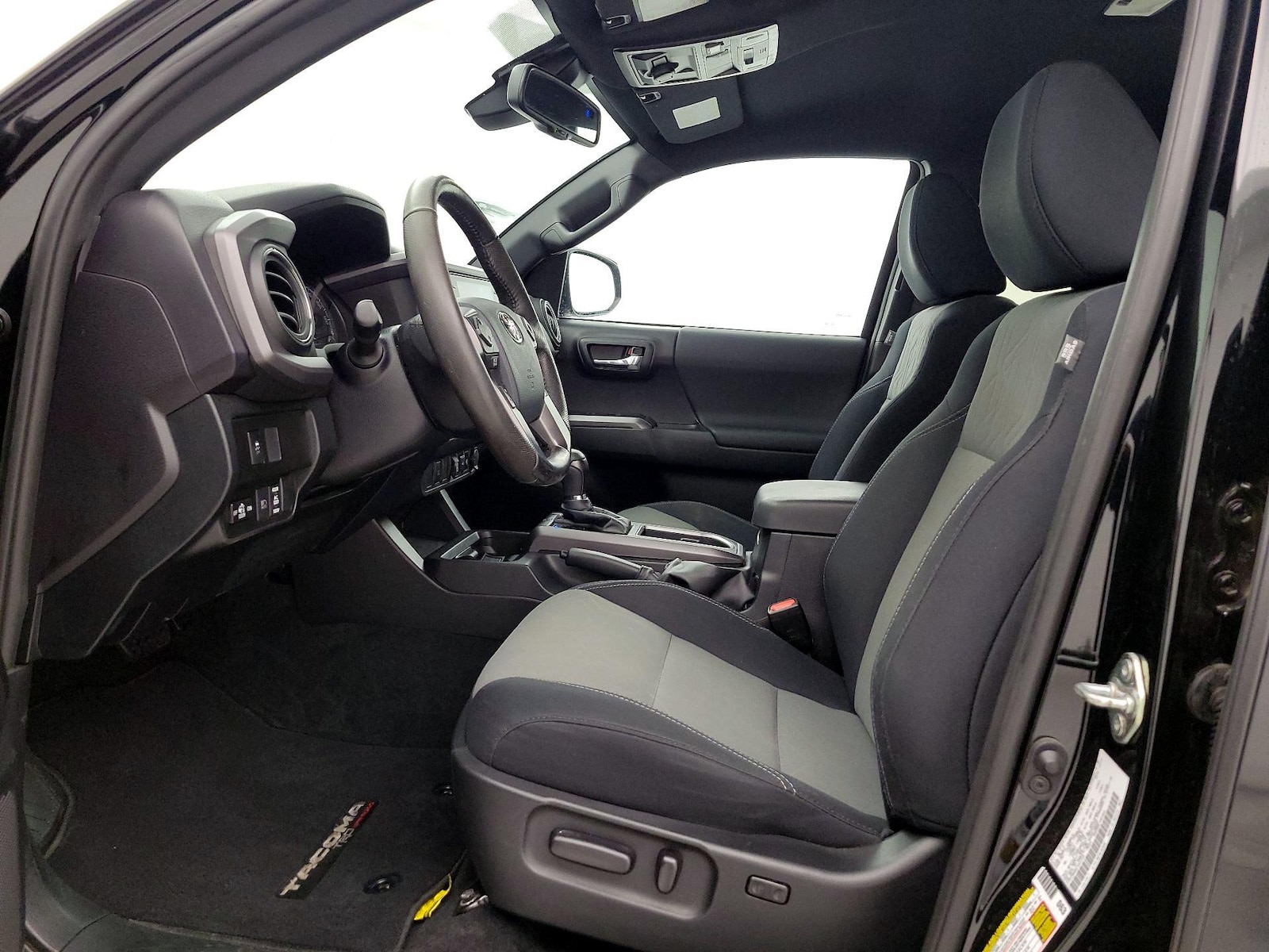 2020 Toyota Tacoma TRD Off Road - Photo 12