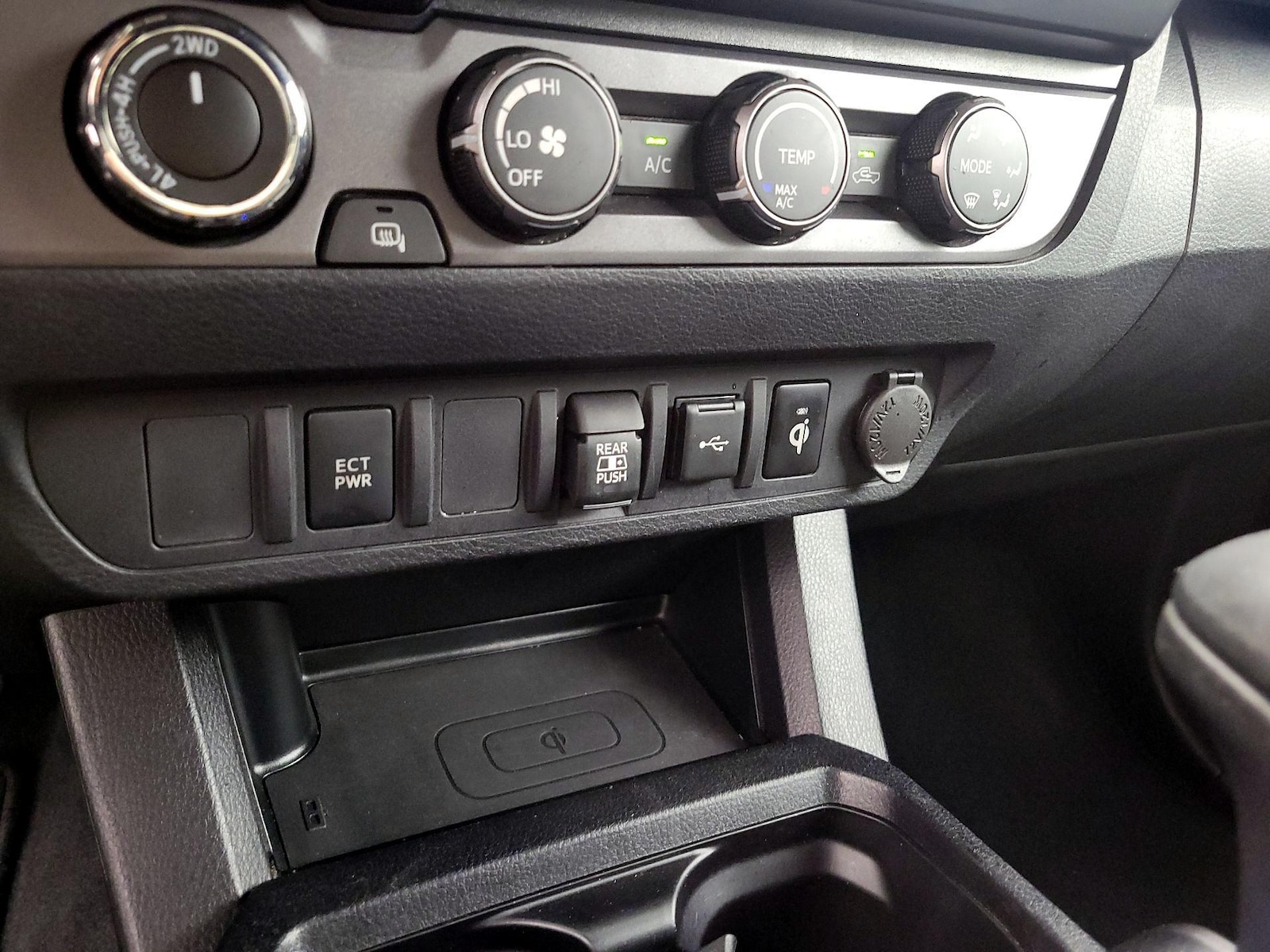 2020 Toyota Tacoma TRD Off Road - Photo 20