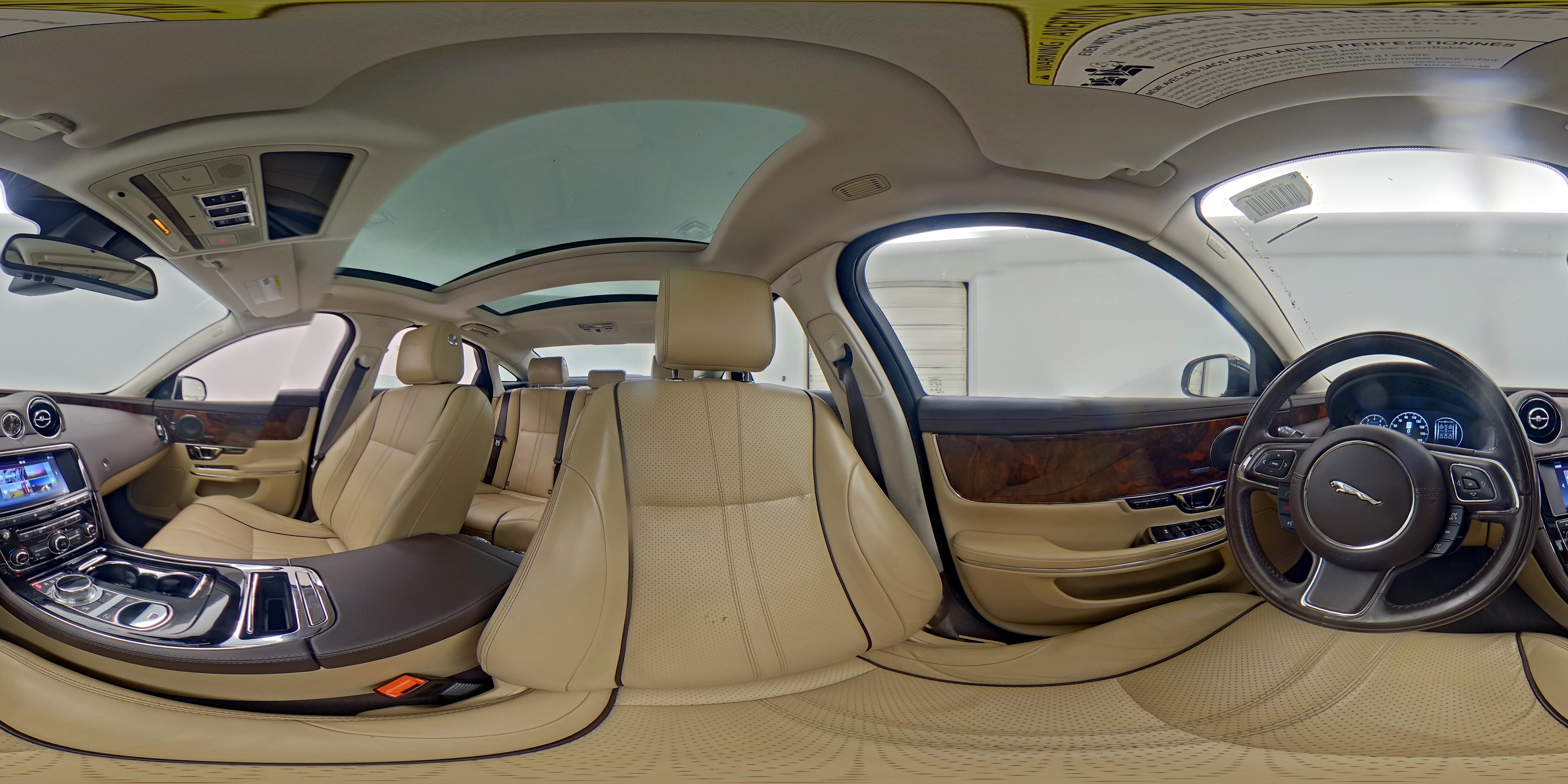 2016 Jaguar XJ R-Sport - Photo 26