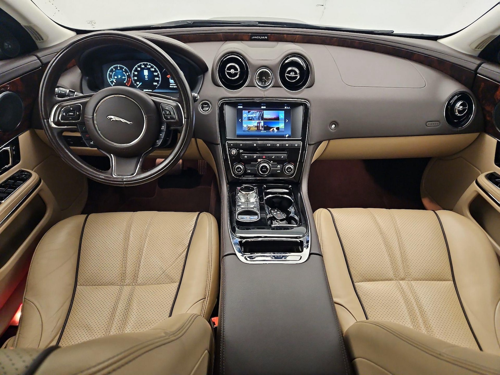 2016 Jaguar XJ R-Sport - Photo 10
