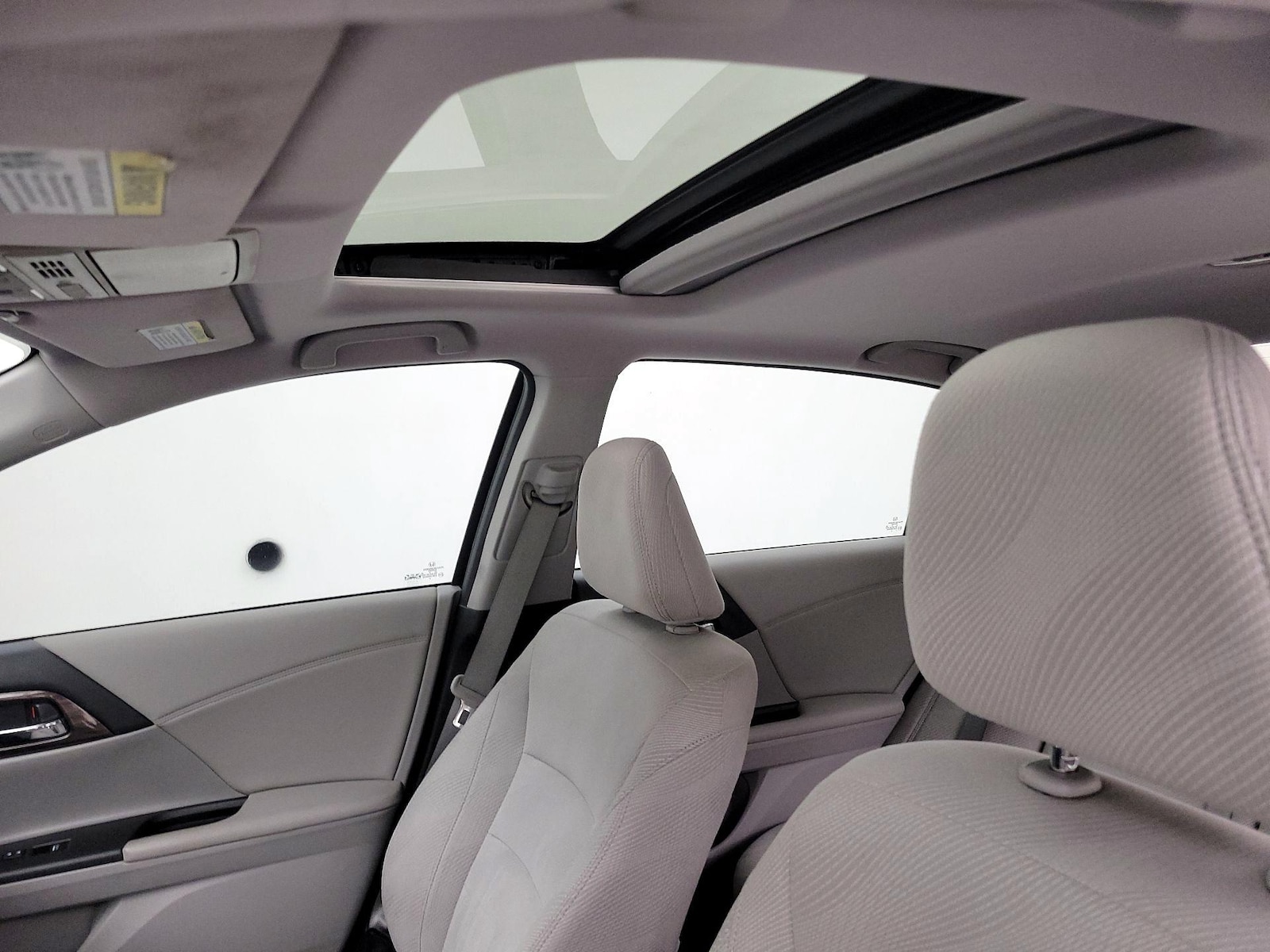Sunroof(s) & Overhead Airbags
