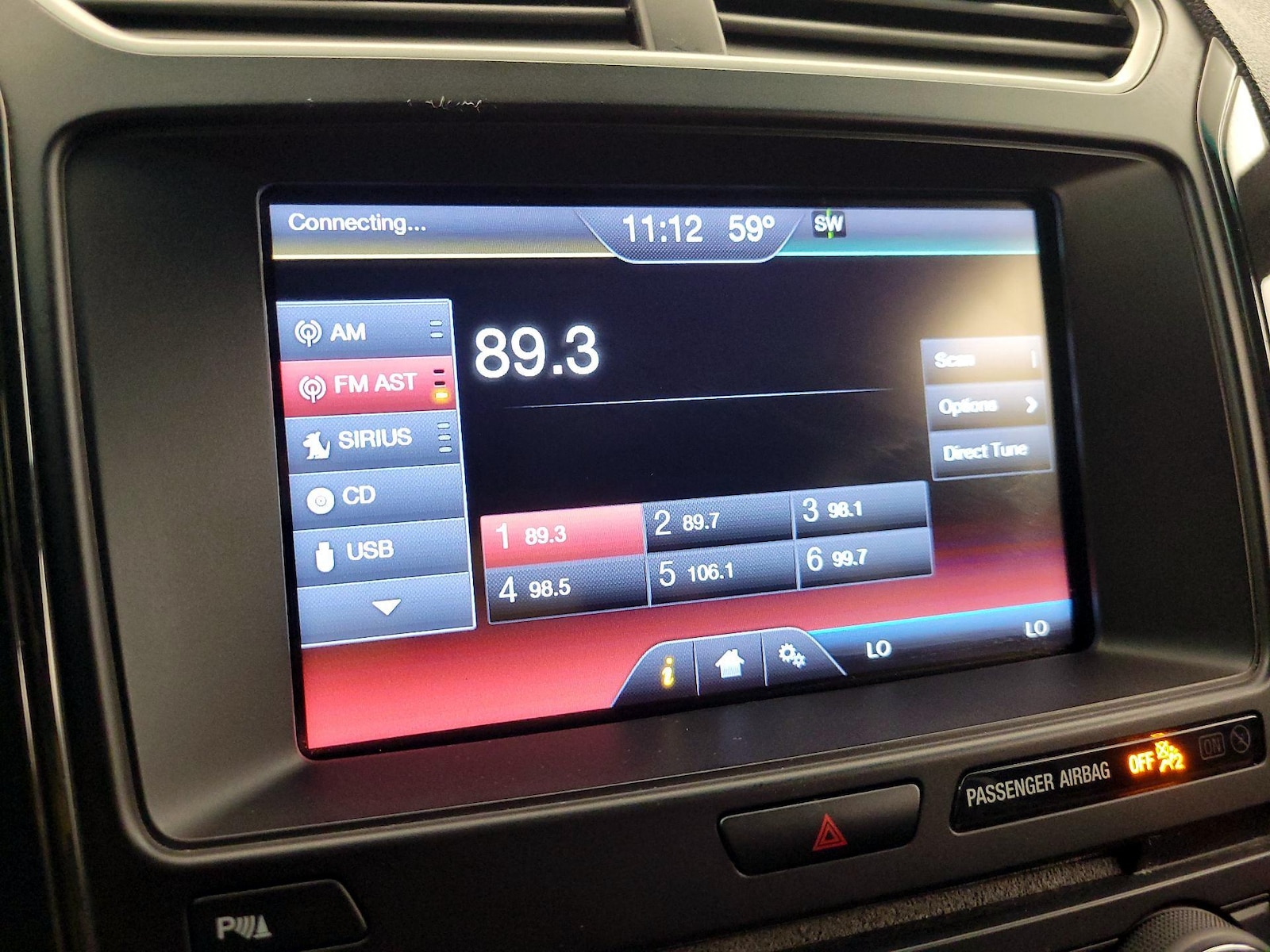 2016 Ford Explorer XLT - Photo 16