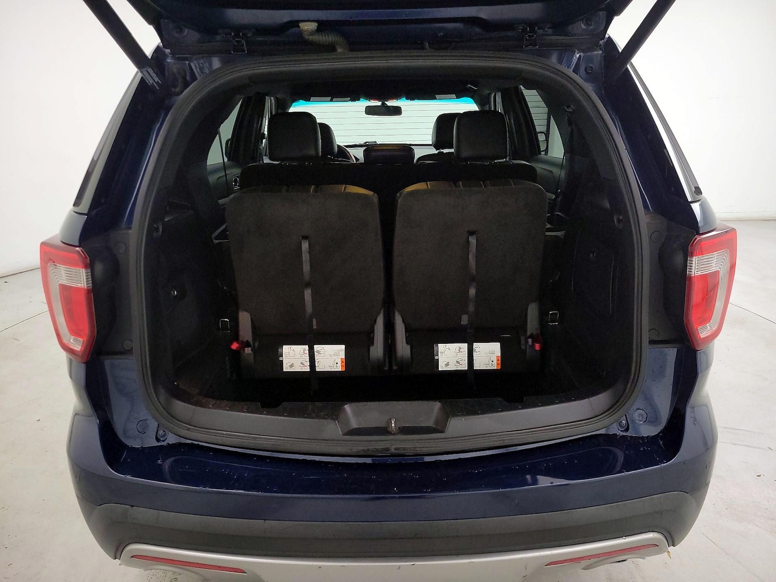 2016 Ford Explorer XLT - Photo 22