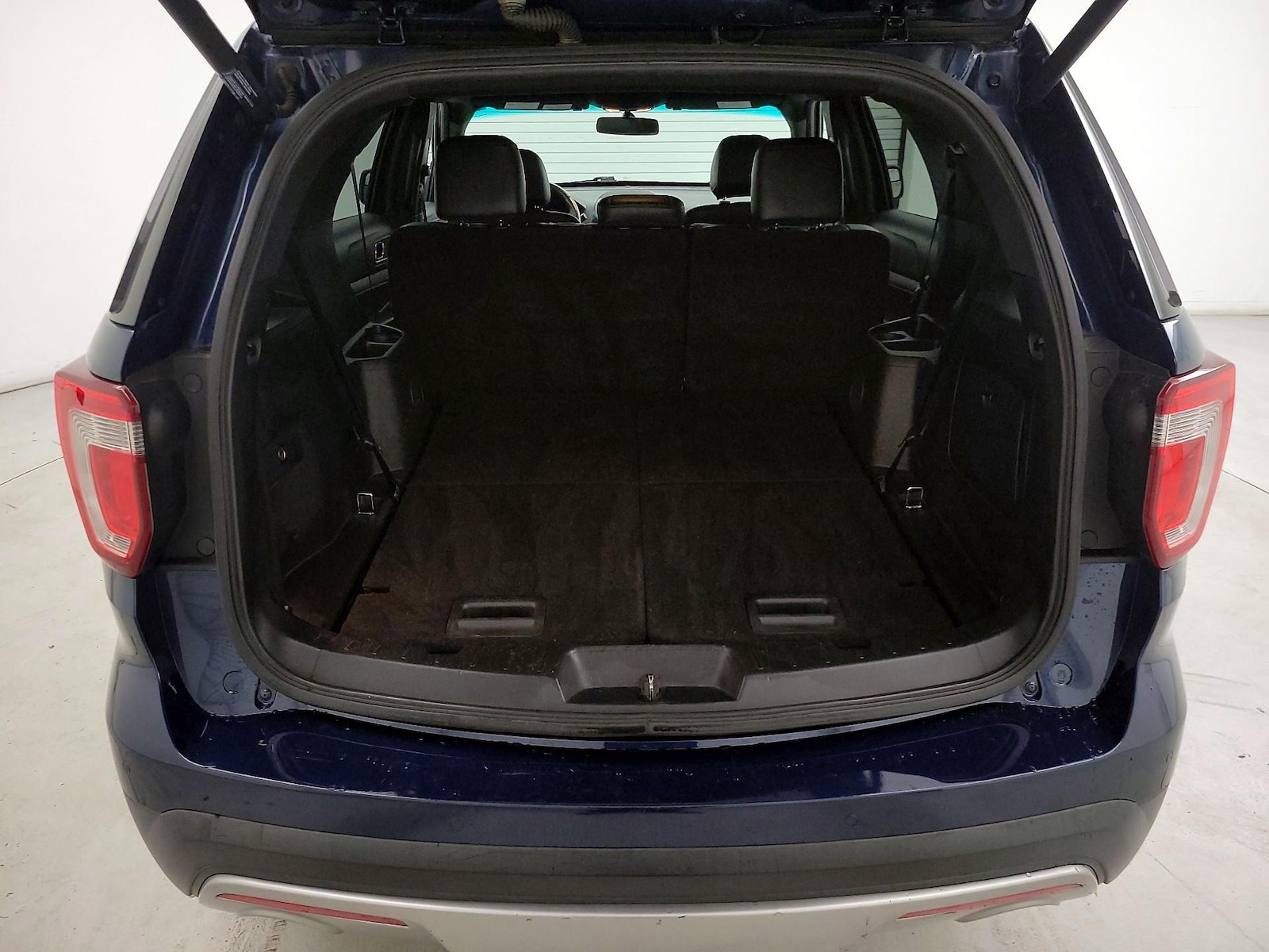 2016 Ford Explorer XLT - Photo 23