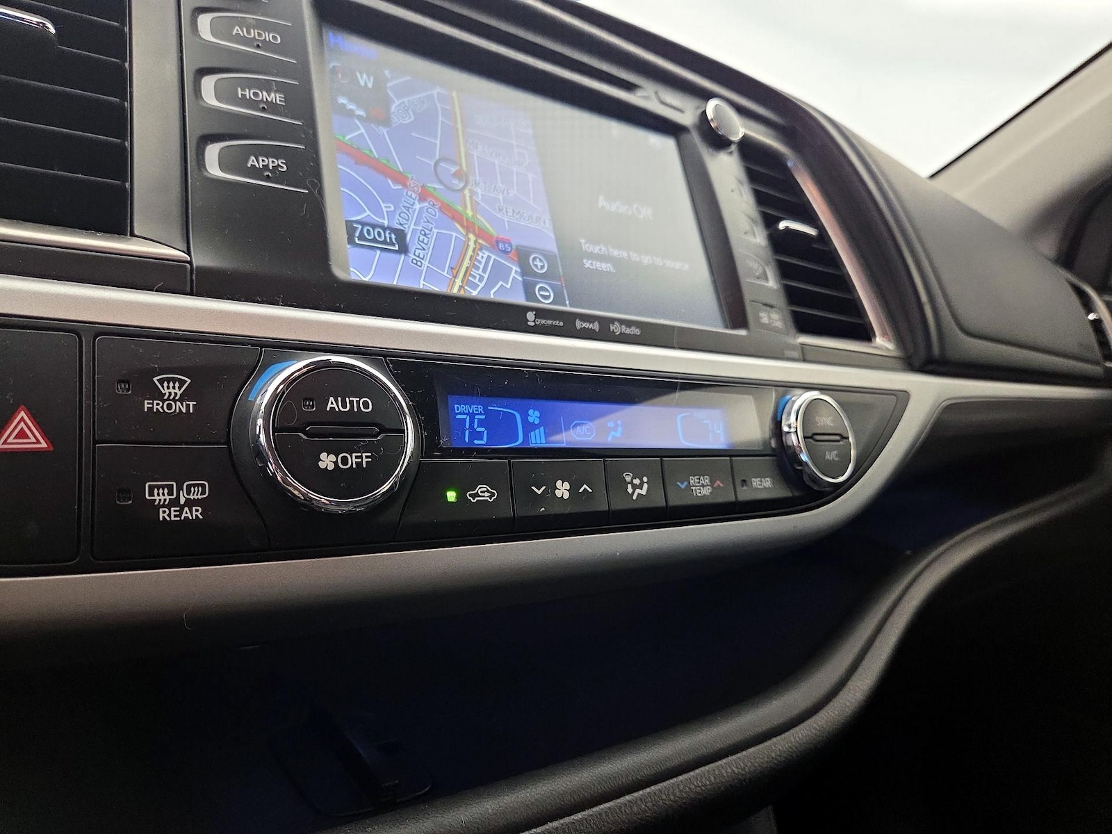 2019 Toyota Highlander SE - Photo 15
