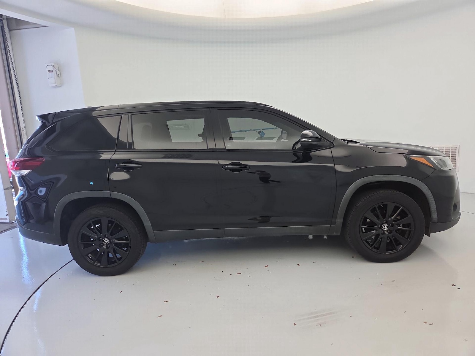 2019 Toyota Highlander SE - Photo 4