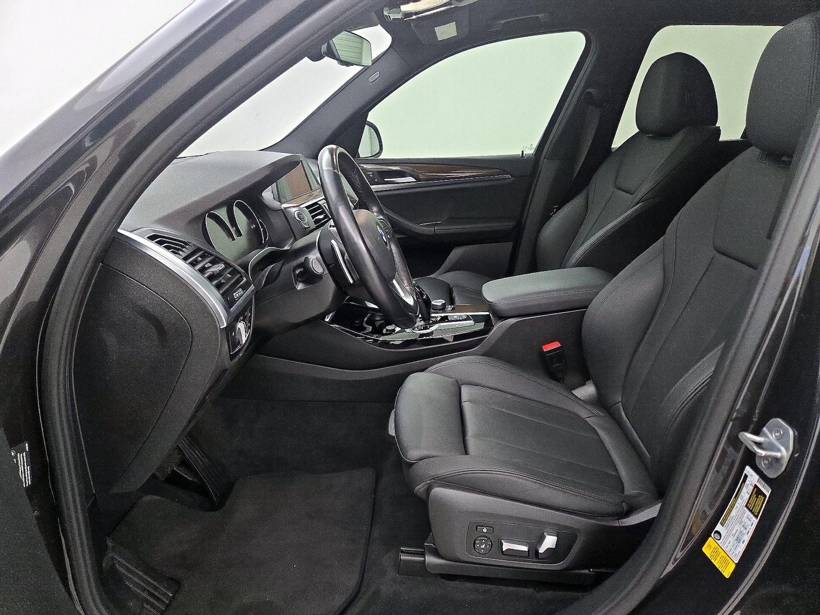 Power Seat(s) & Side Airbags