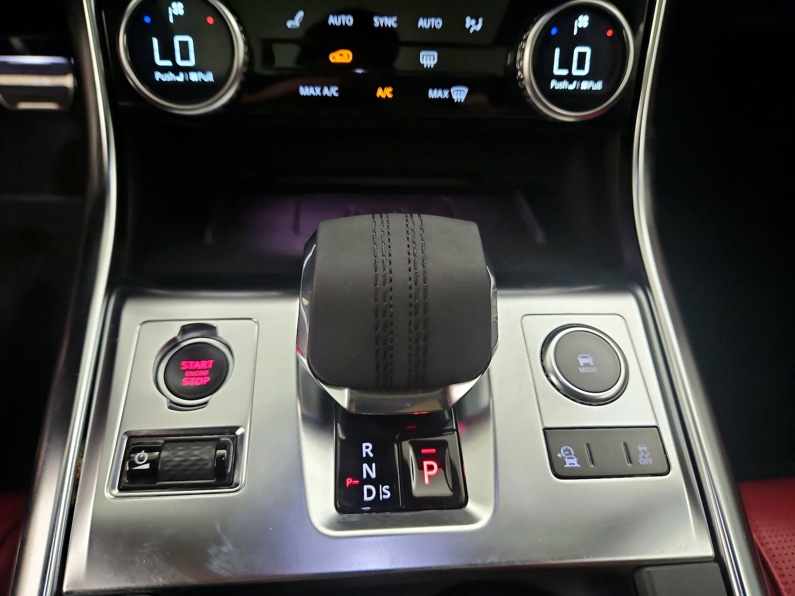 2022 Jaguar XF R-Dynamic SE - Photo 18