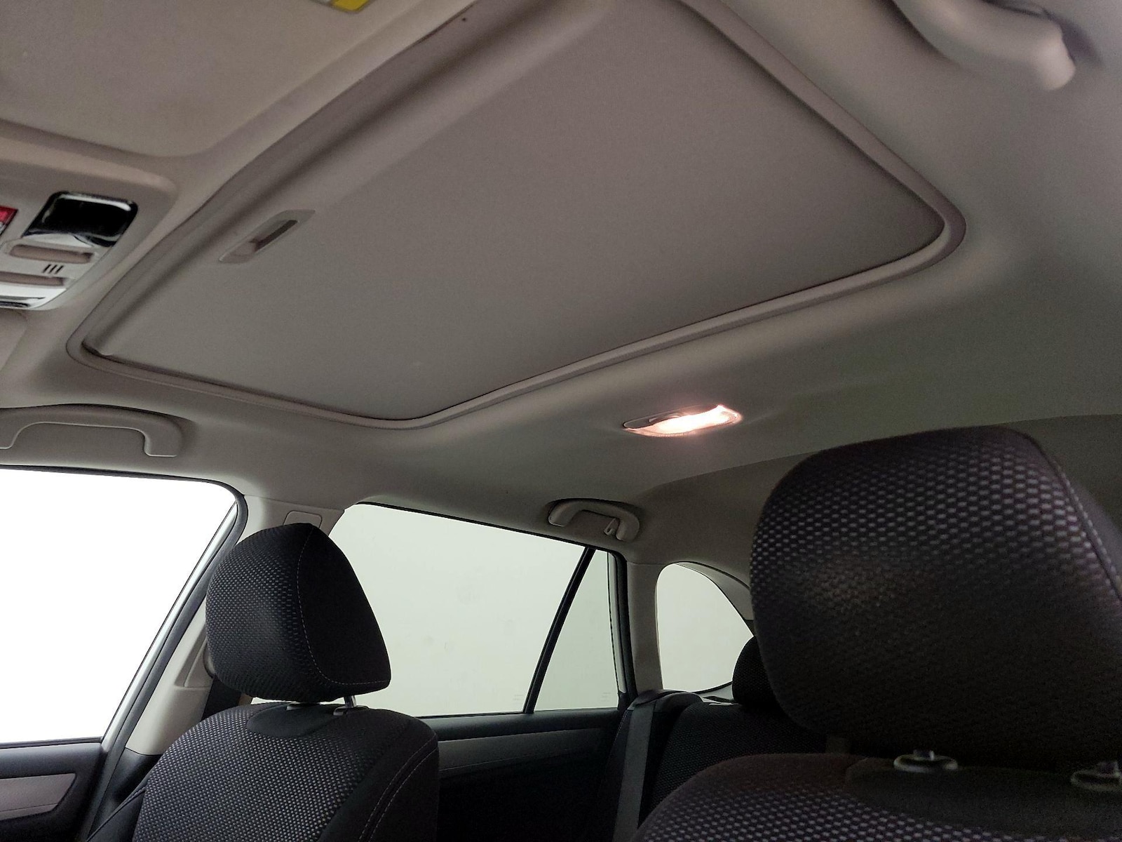 Sunroof(s) & Overhead Airbags