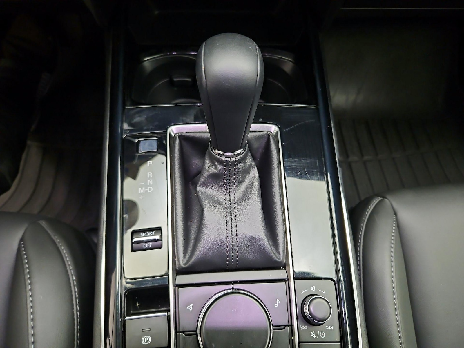 2025 Mazda CX-30 Preferred - Photo 18