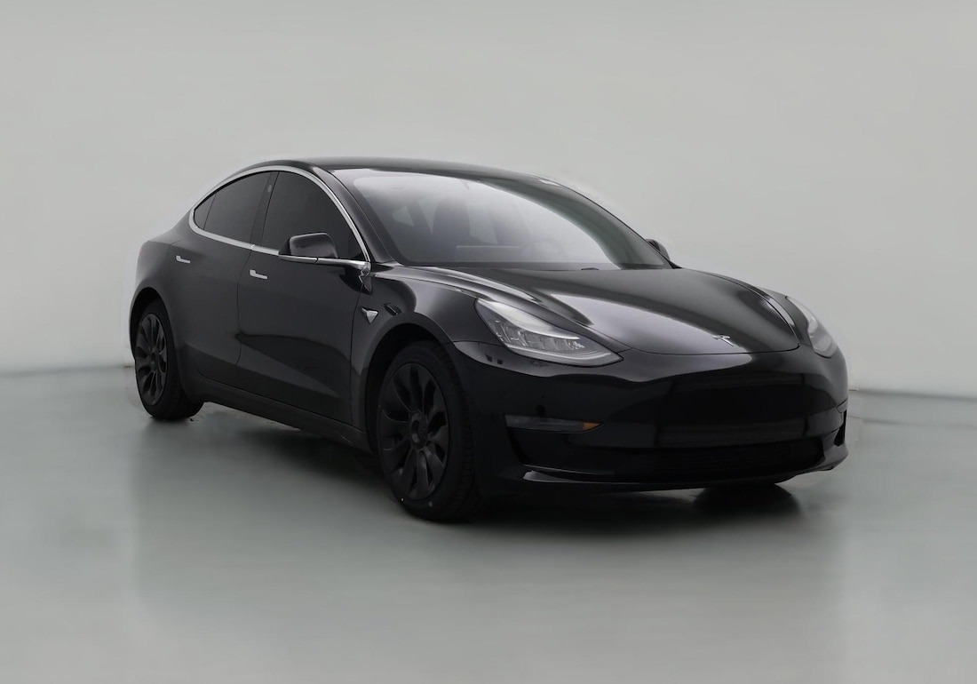 2019 Tesla Model 3 Standard Range Plus in Black — CarMax photo