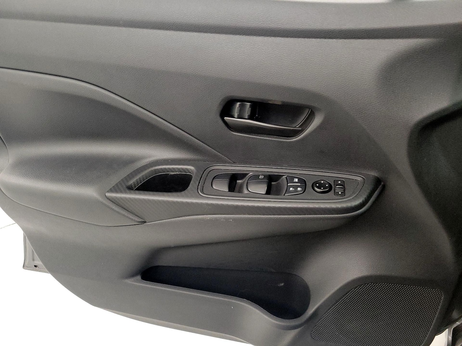 2022 Nissan Versa Sedan S - Photo 13