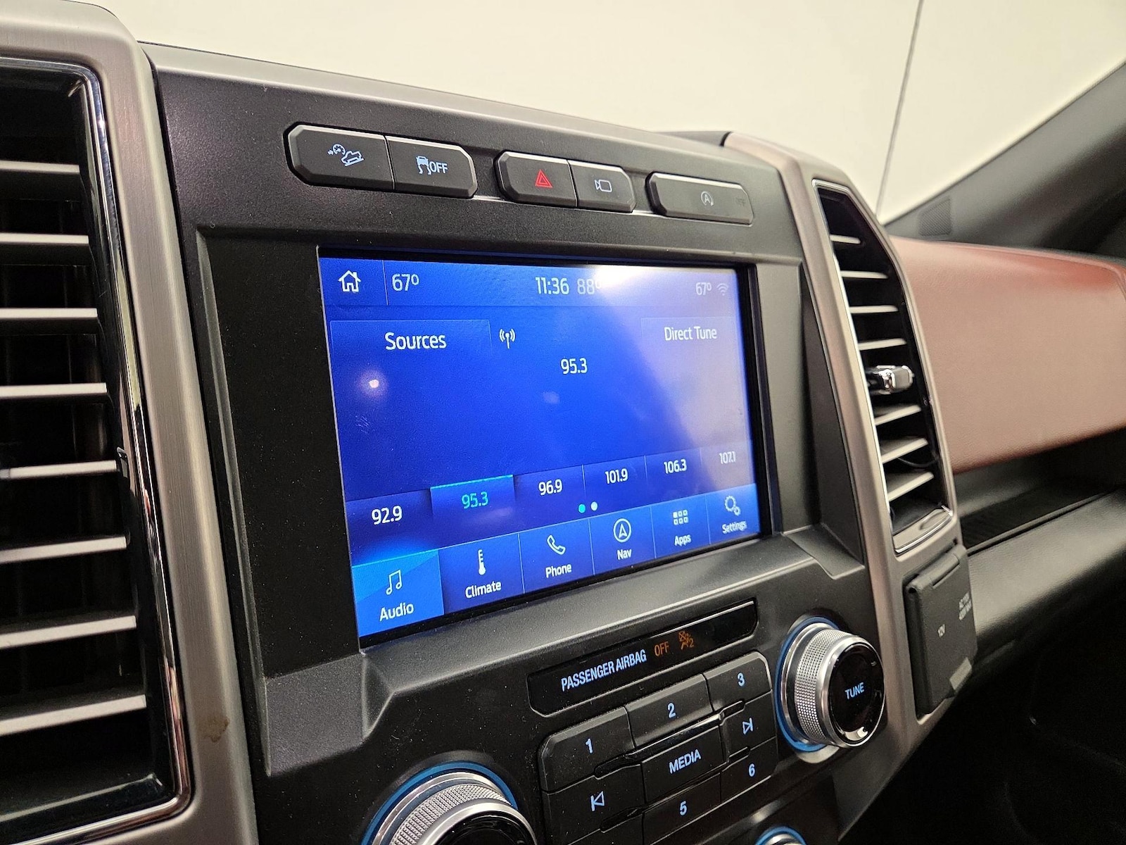 2020 Ford F-150 Platinum - Photo 17