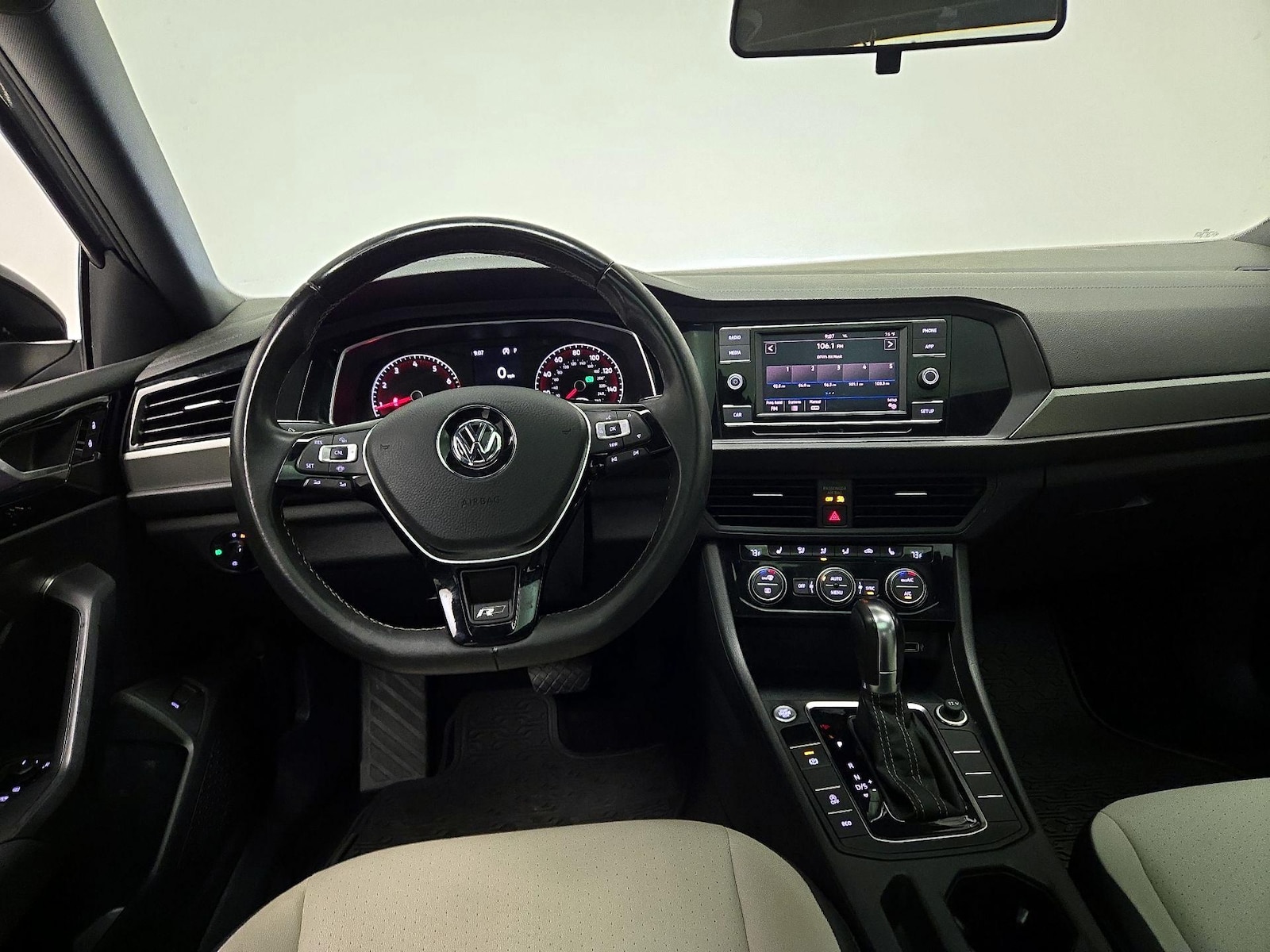2019 Volkswagen Jetta R-Line - Photo 11