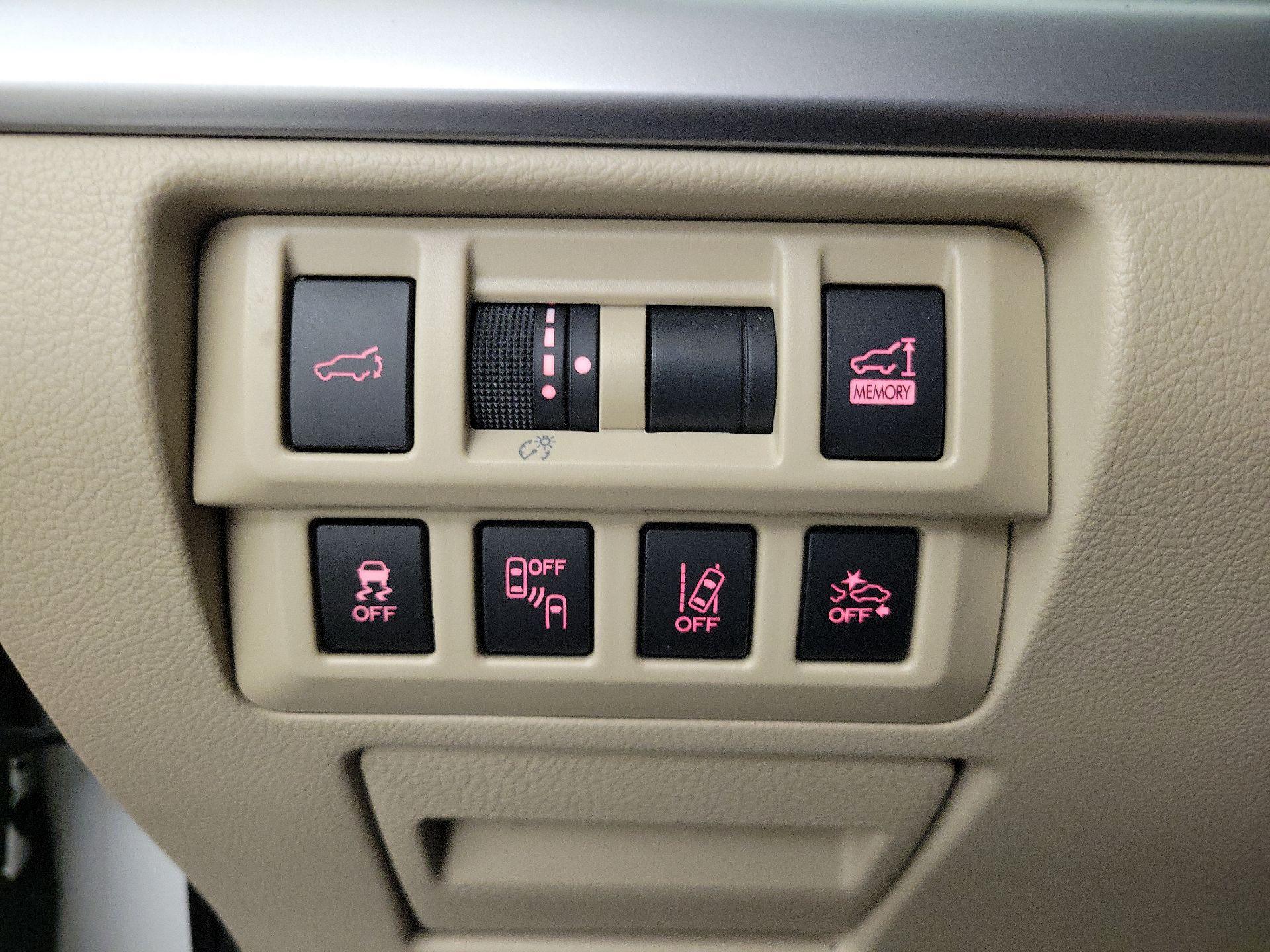 2019 Subaru Outback Limited - Photo 14