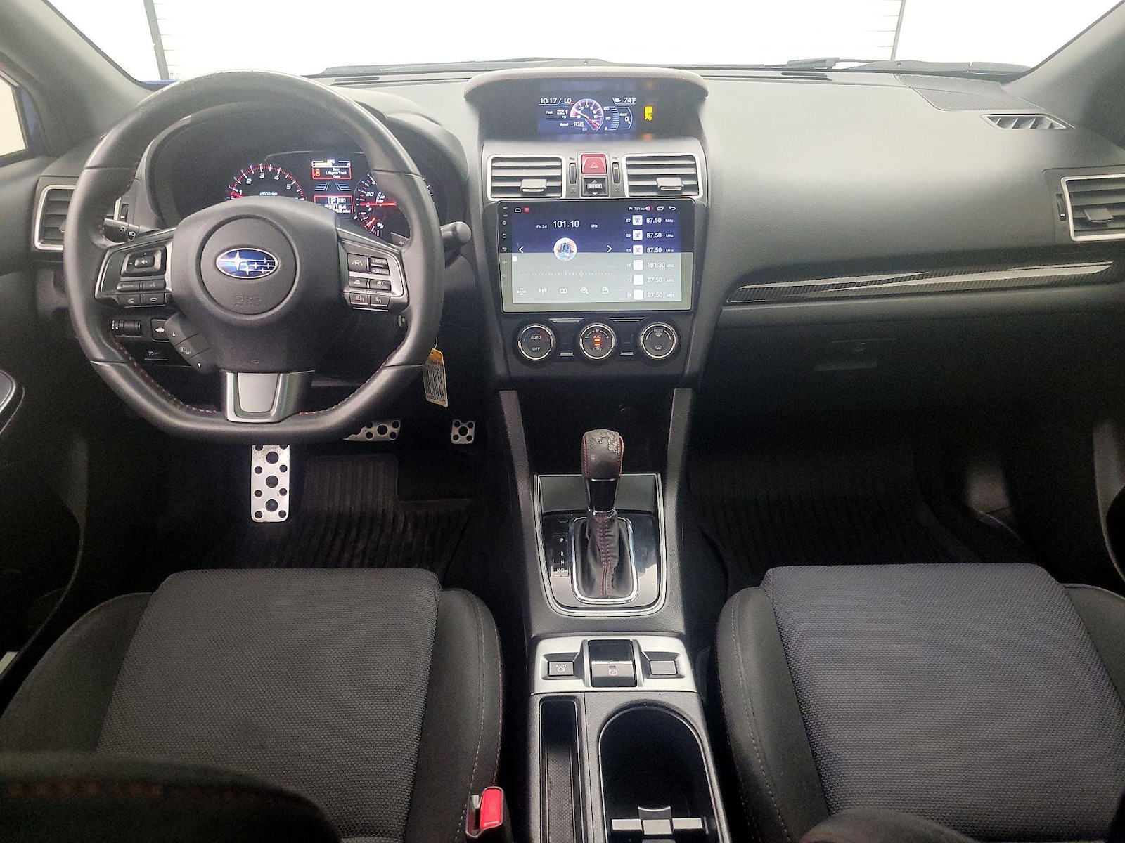 Apple CarPlay® & Android Auto™