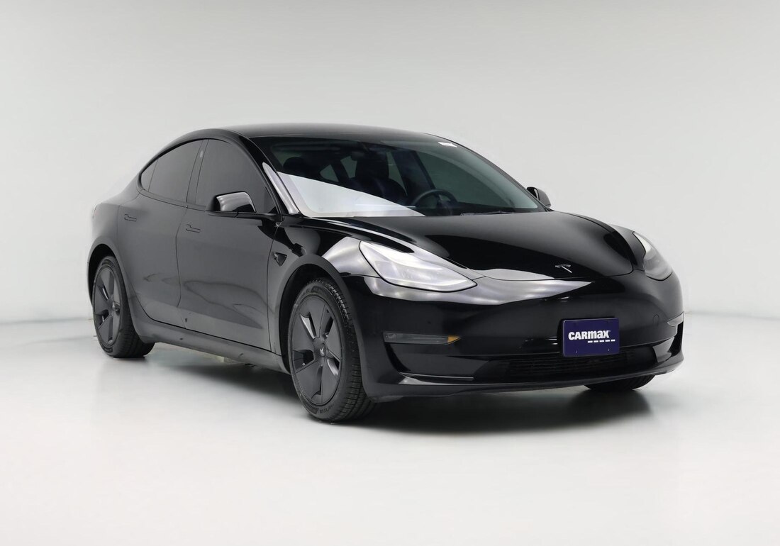 2022 Tesla Model 3 Long Range All-Wheel Drive in Black — CarMax photo