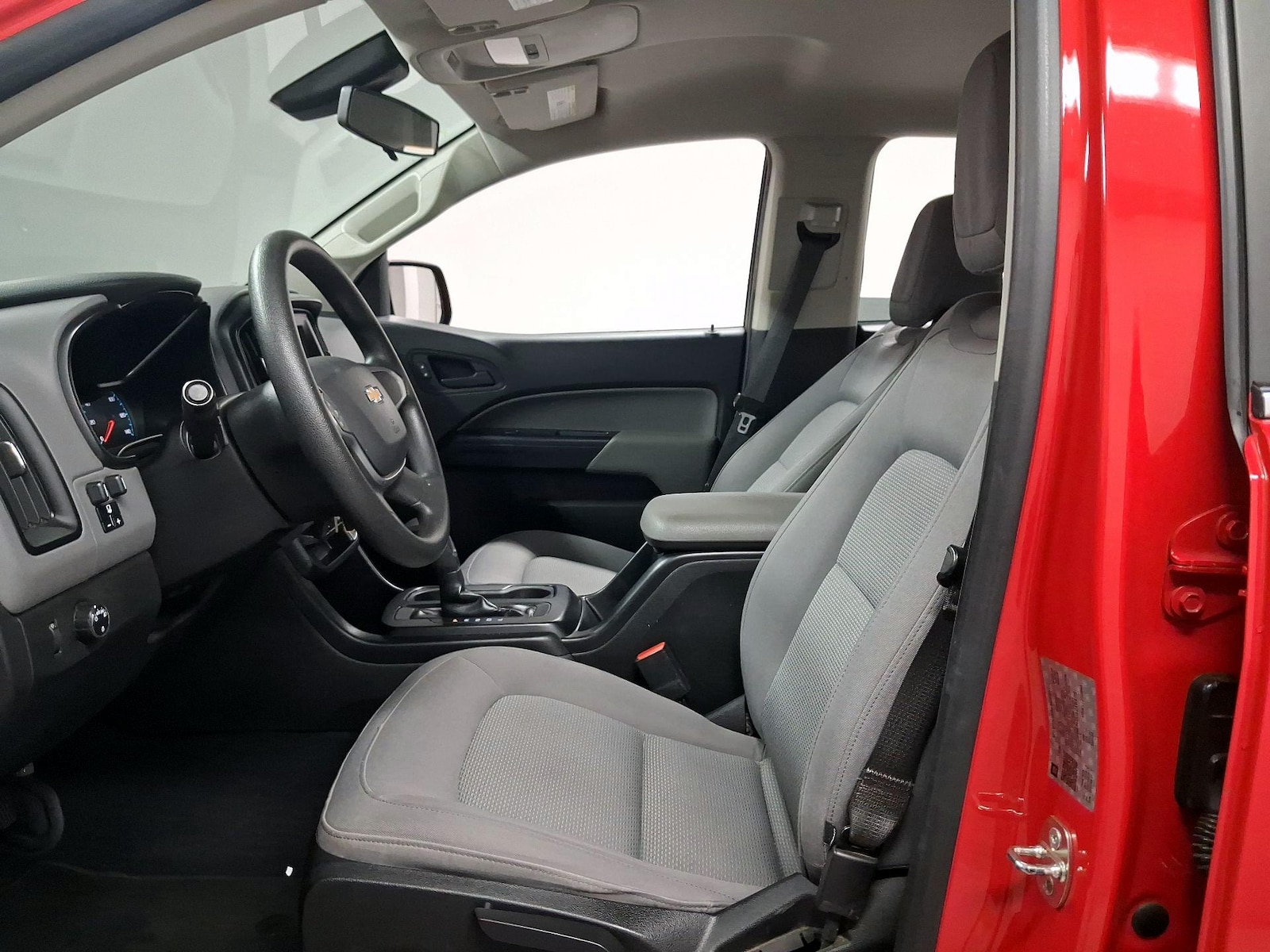 Power Seat(s) & Side Airbags