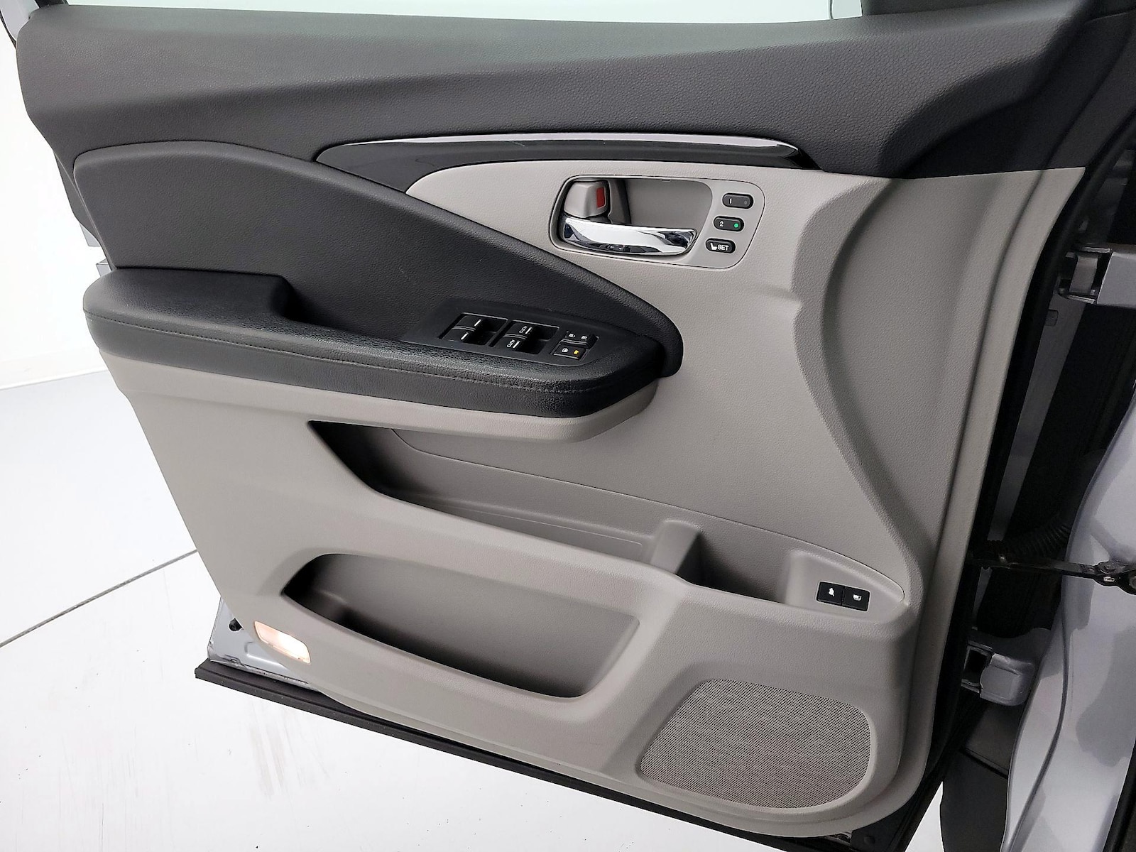 2016 Honda Pilot Touring - Photo 13