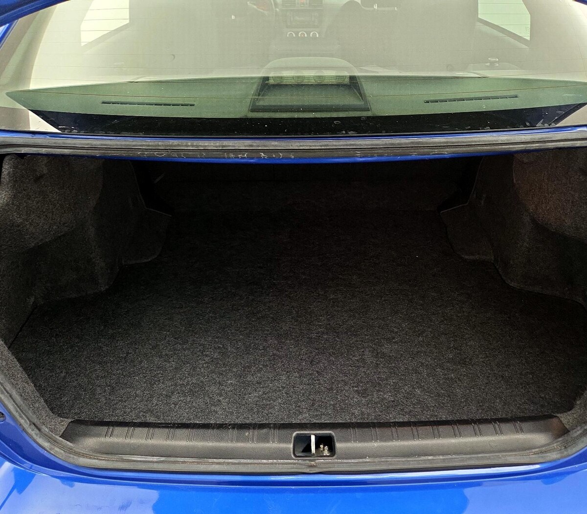 Trunk/Cargo (Seats Up)
