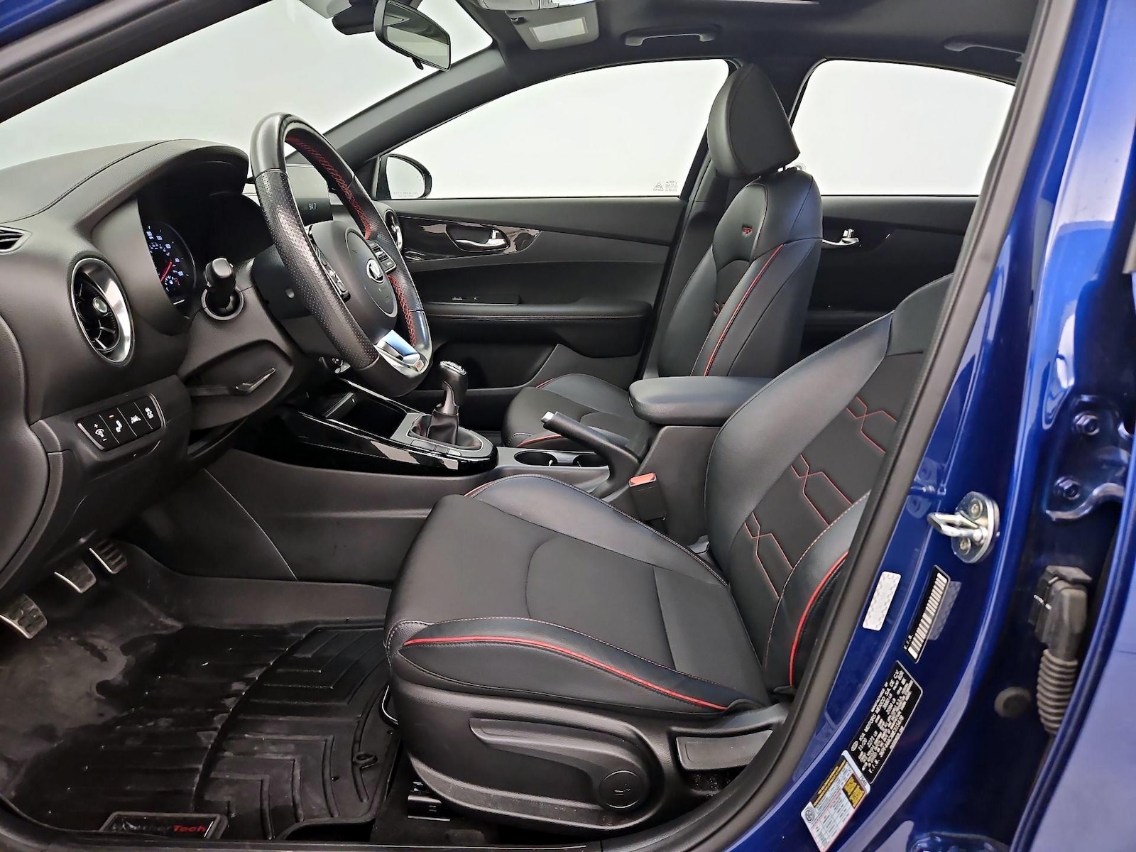 2021 Kia Forte GT - Photo 12