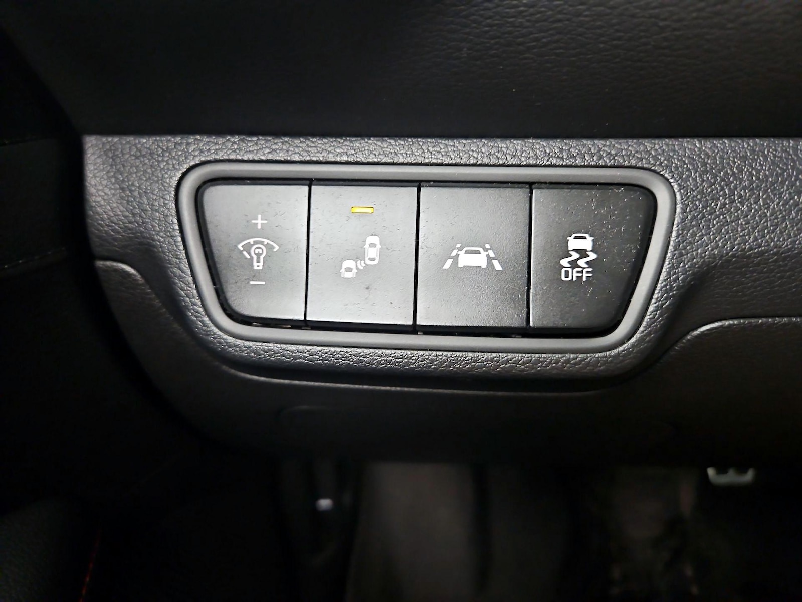 2021 Kia Forte GT - Photo 14