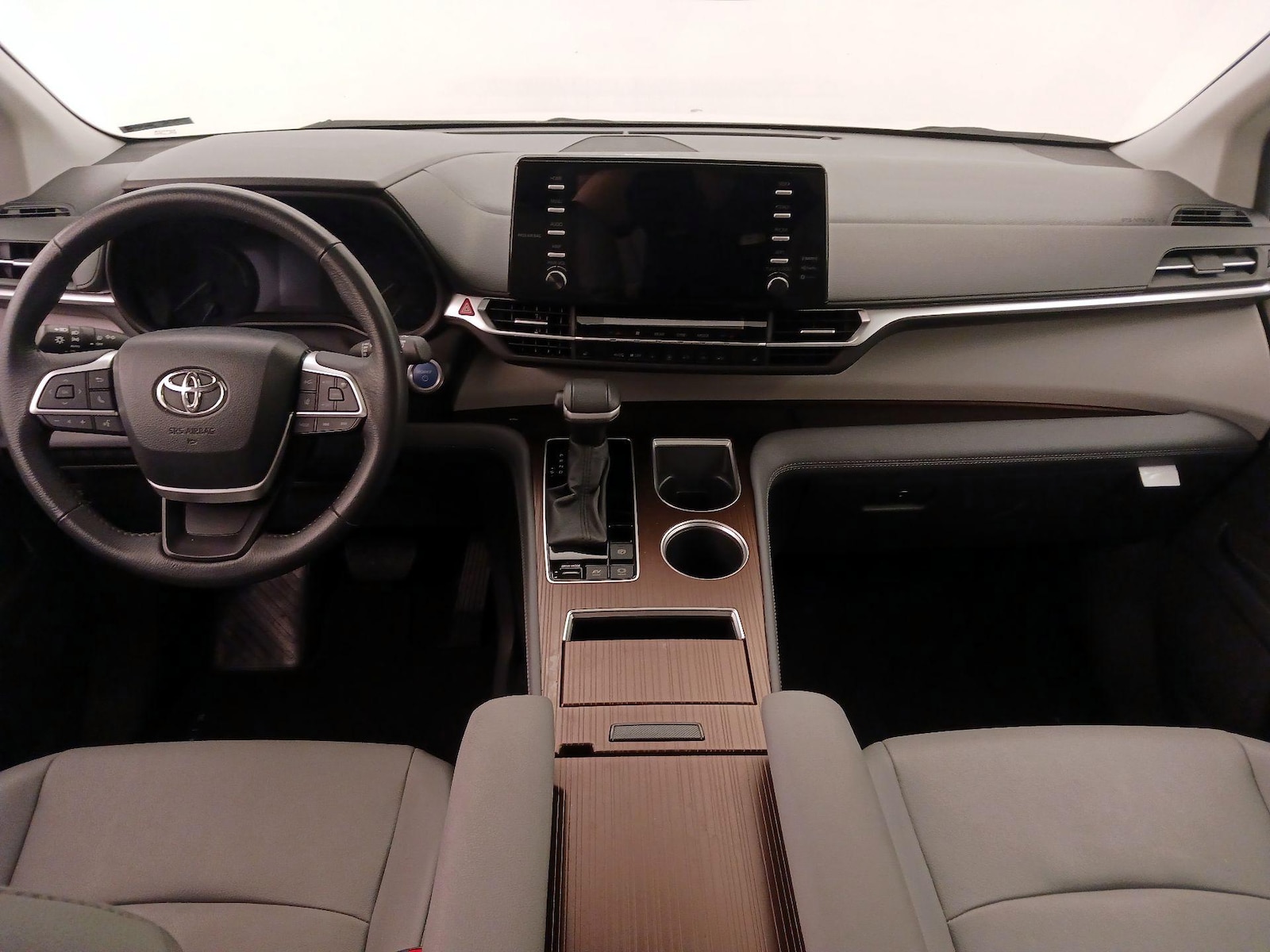 2024 Toyota Sienna XLE - Photo 10